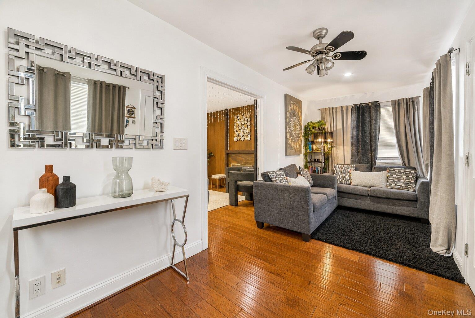 Single Family 87th Road Queens, NY 11001, MLS-1033010-2