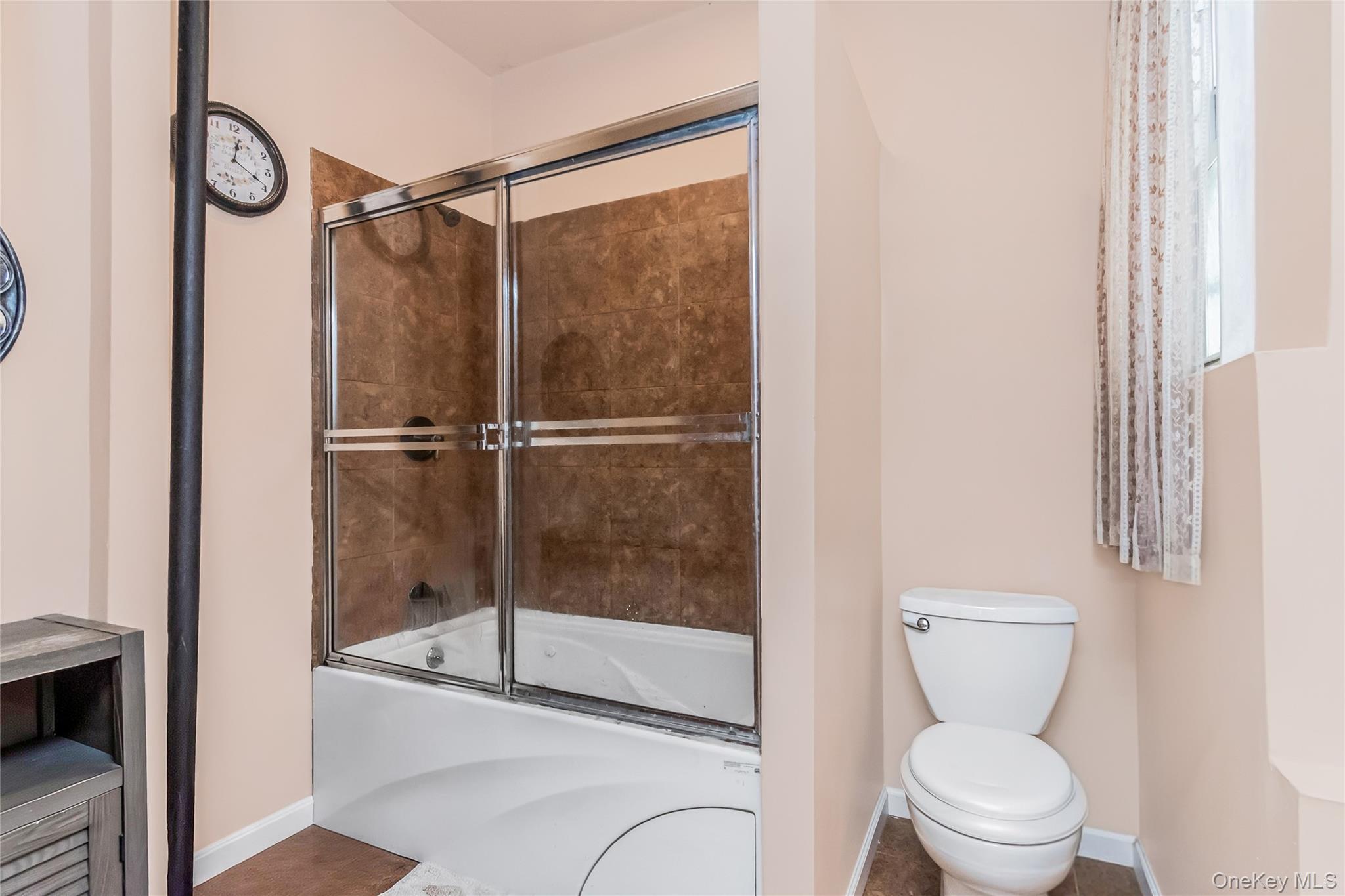 Single Family Swinton Avenue Bronx, NY 10465, MLS-1033037-17