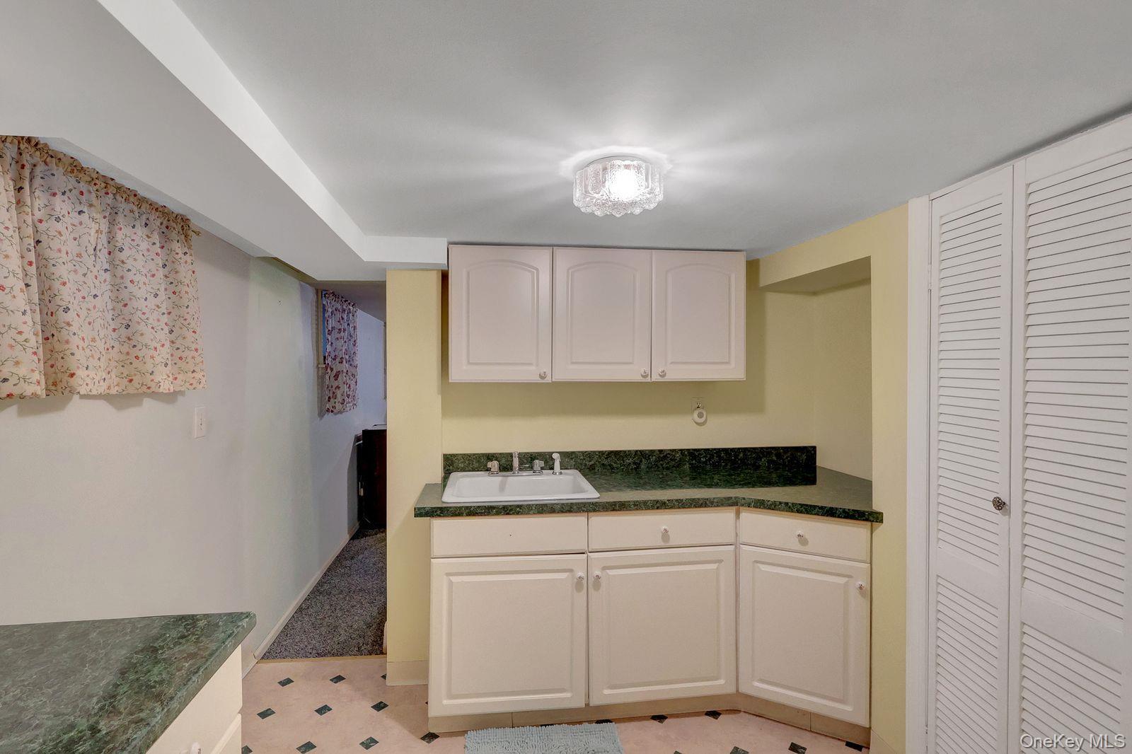 Single Family 86th Street  Queens, NY 11385, MLS-1033043-17
