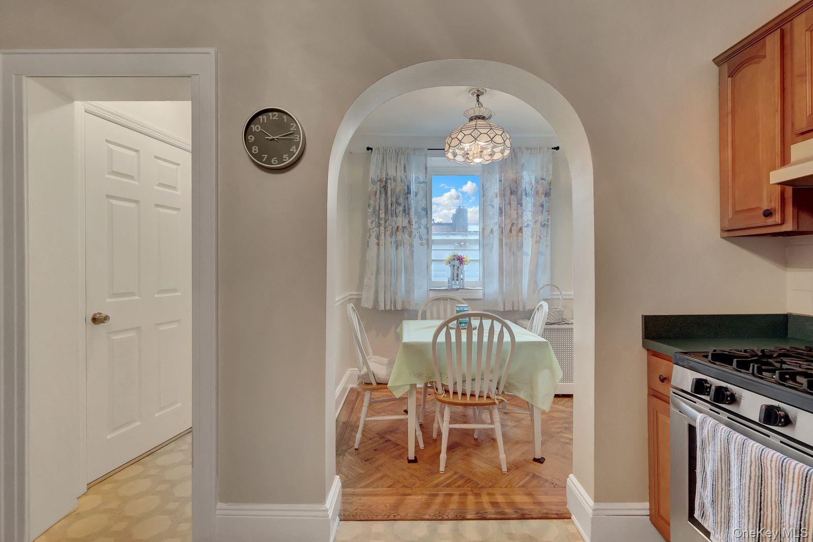 Single Family 86th Street  Queens, NY 11385, MLS-1033043-9