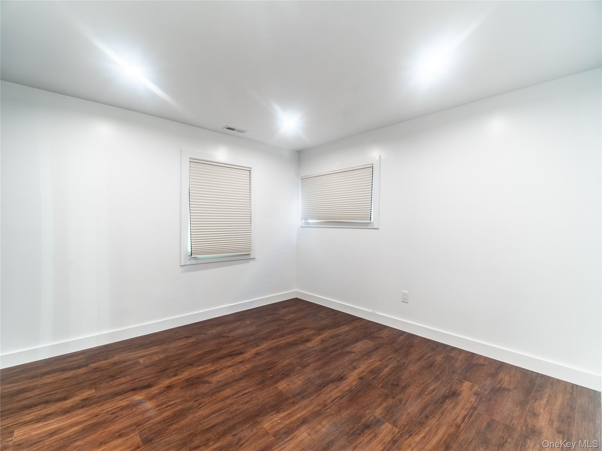 Single Family Westchester Avenue  Westchester County, NY 10573, MLS-1033076-13