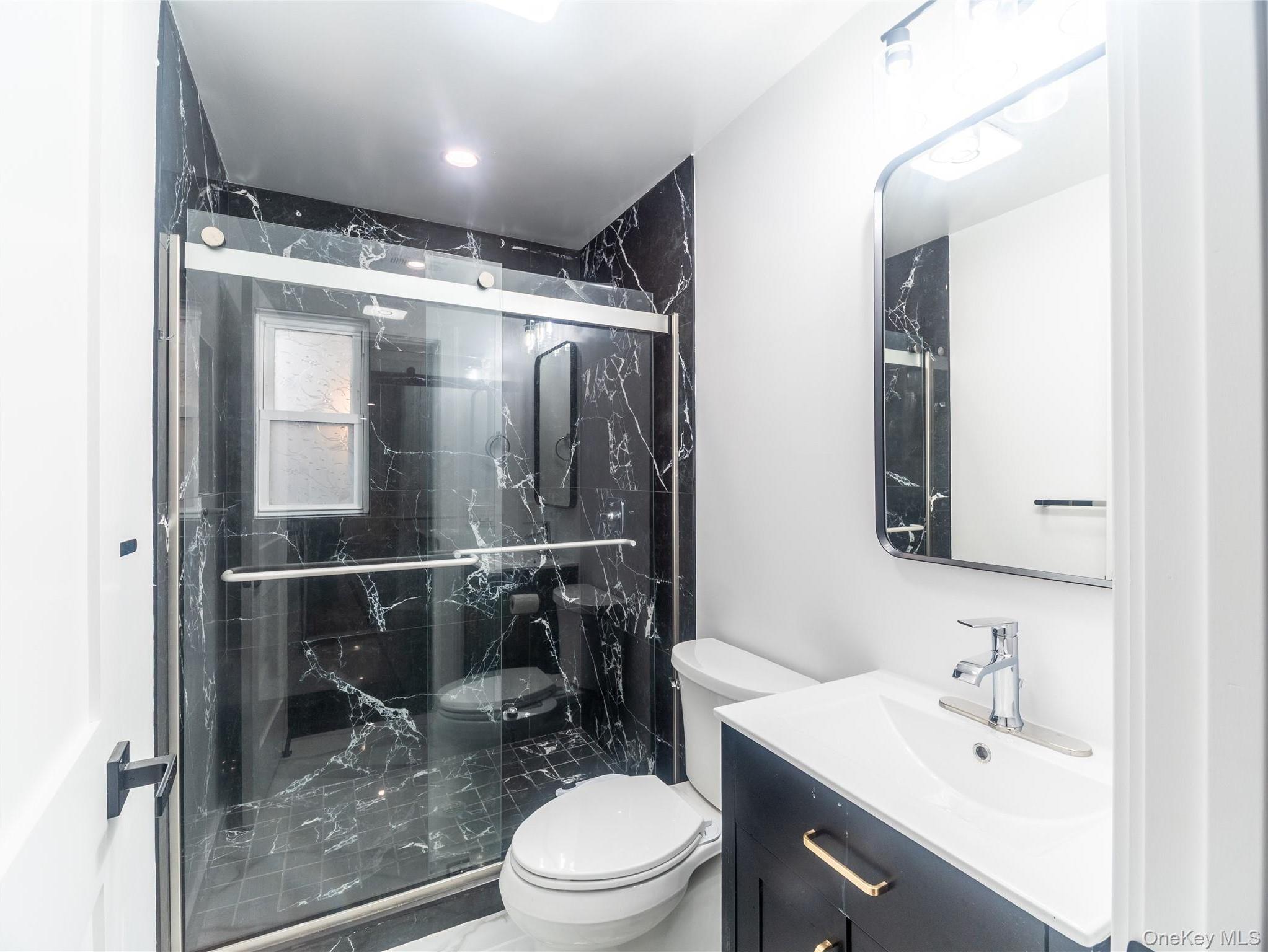 Single Family Westchester Avenue  Westchester County, NY 10573, MLS-1033076-23