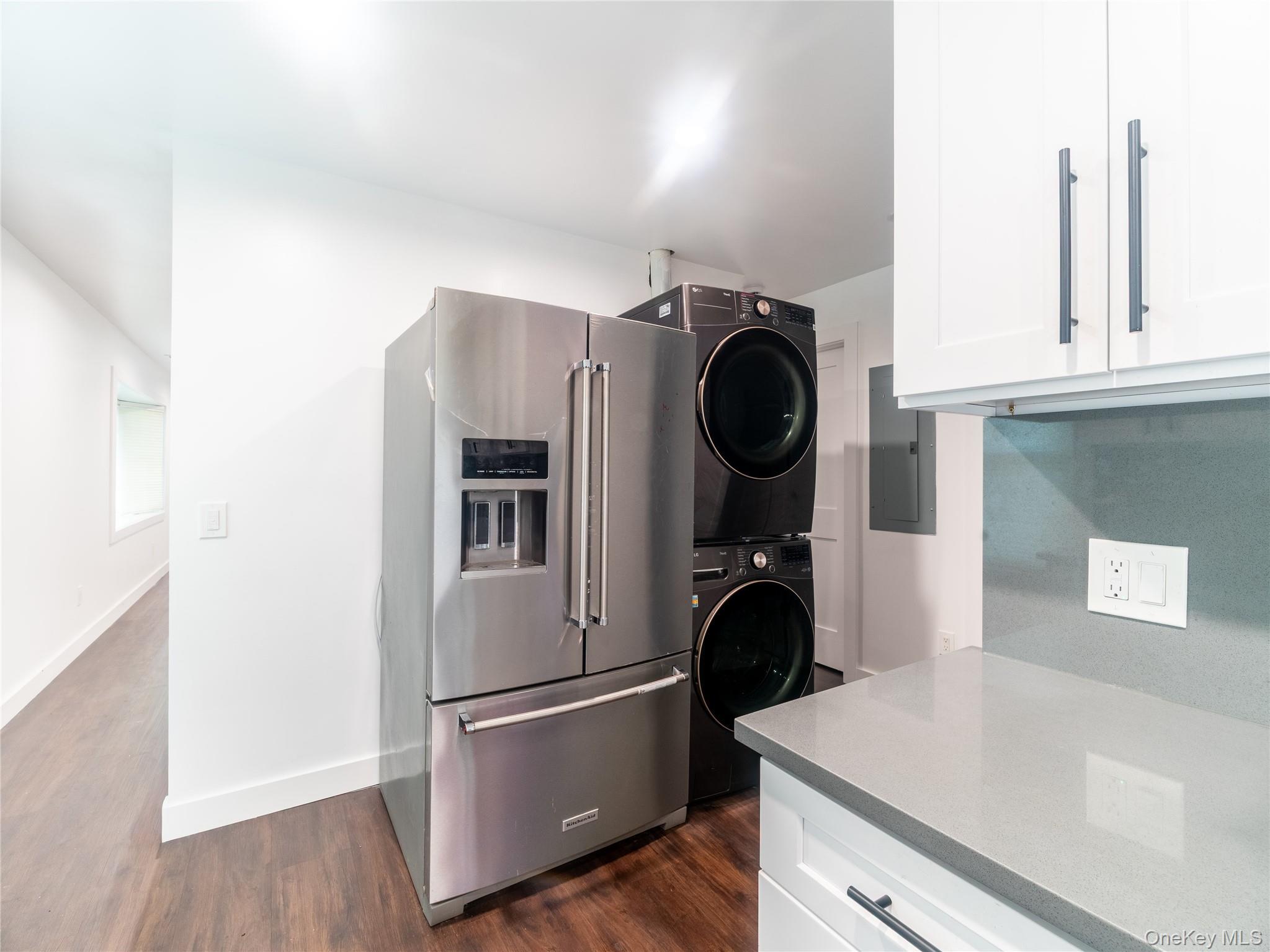 Single Family Westchester Avenue  Westchester County, NY 10573, MLS-1033076-5