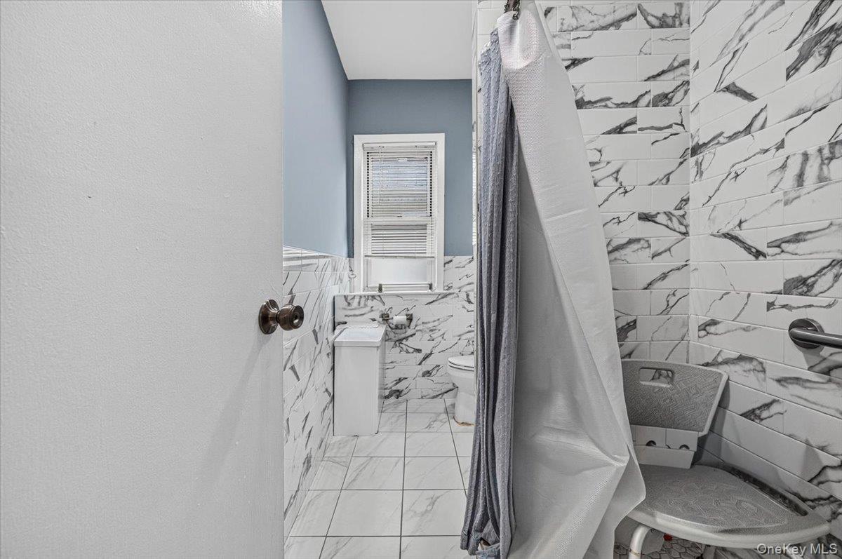 Single Family 187th Place Queens, NY 11423, MLS-1033080-15