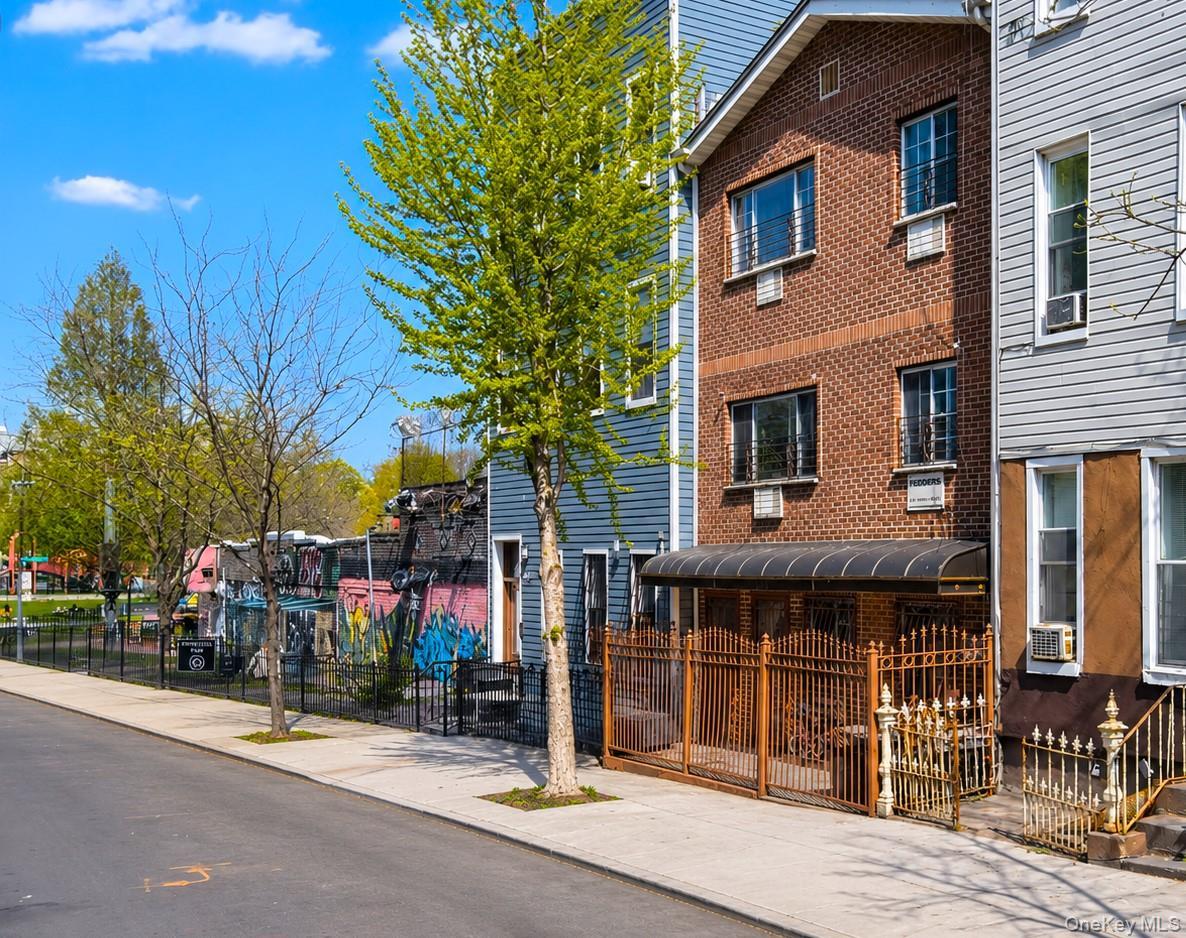 Single Family Willoughby Avenue Brooklyn, NY 11237, MLS-1033086-2