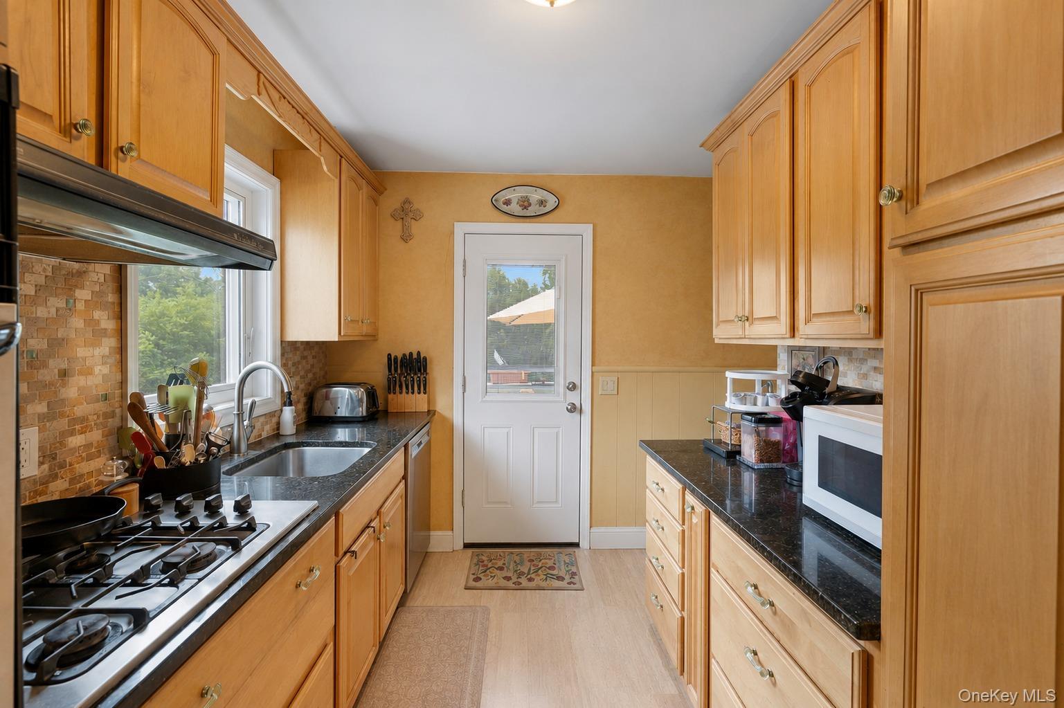 Single Family 5th Street Orange County, NY 10940, MLS-1033088-15