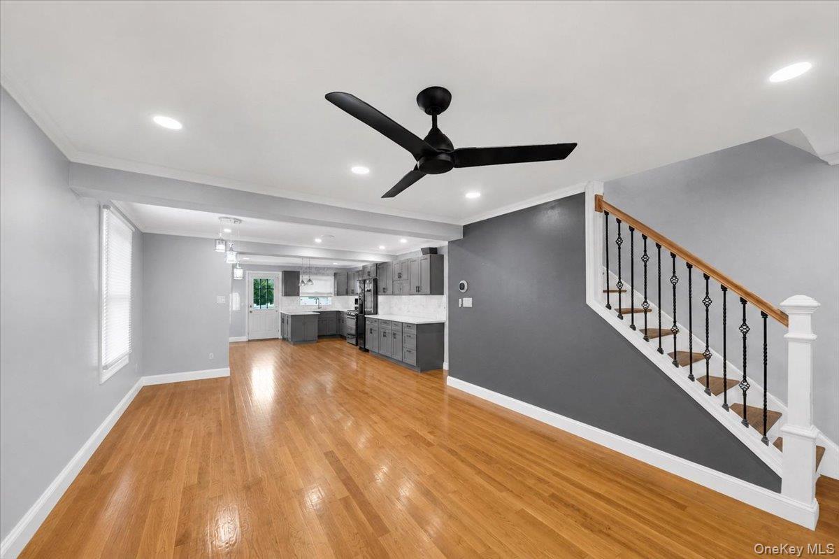 Single Family Westervelt Avenue  Bronx, NY 10469, MLS-1033098-3