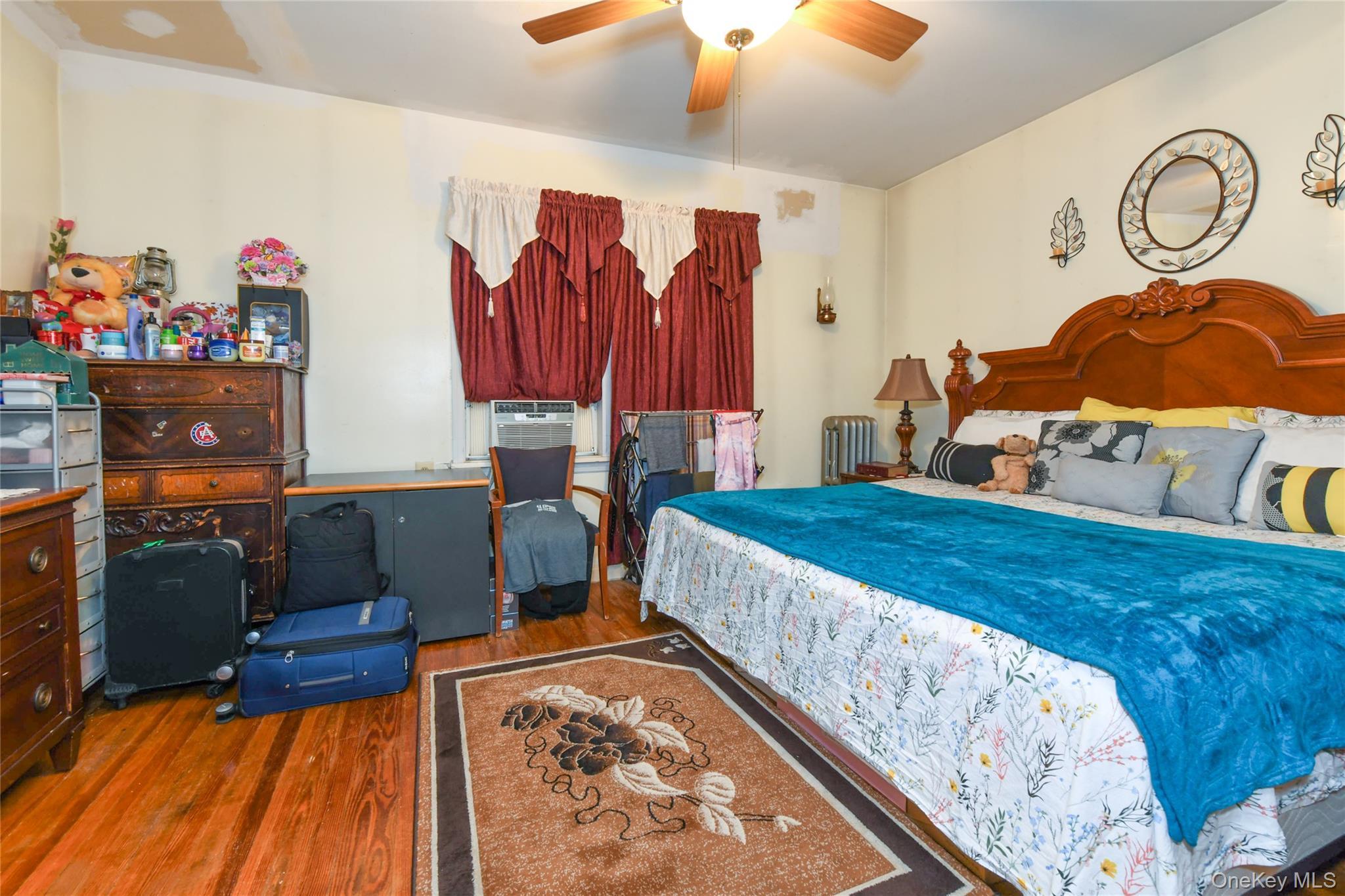 Single Family 116th Avenue Queens, NY 11420, MLS-1033120-22