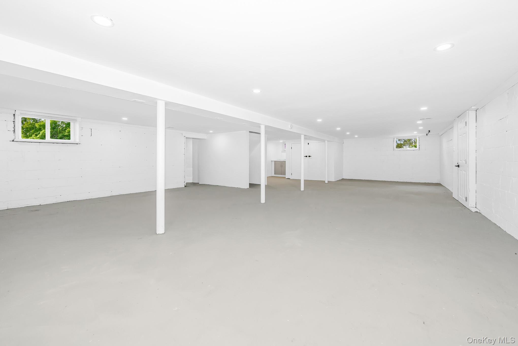 Single Family Joan Avenue  Suffolk County, NY 11720, MLS-1033138-32