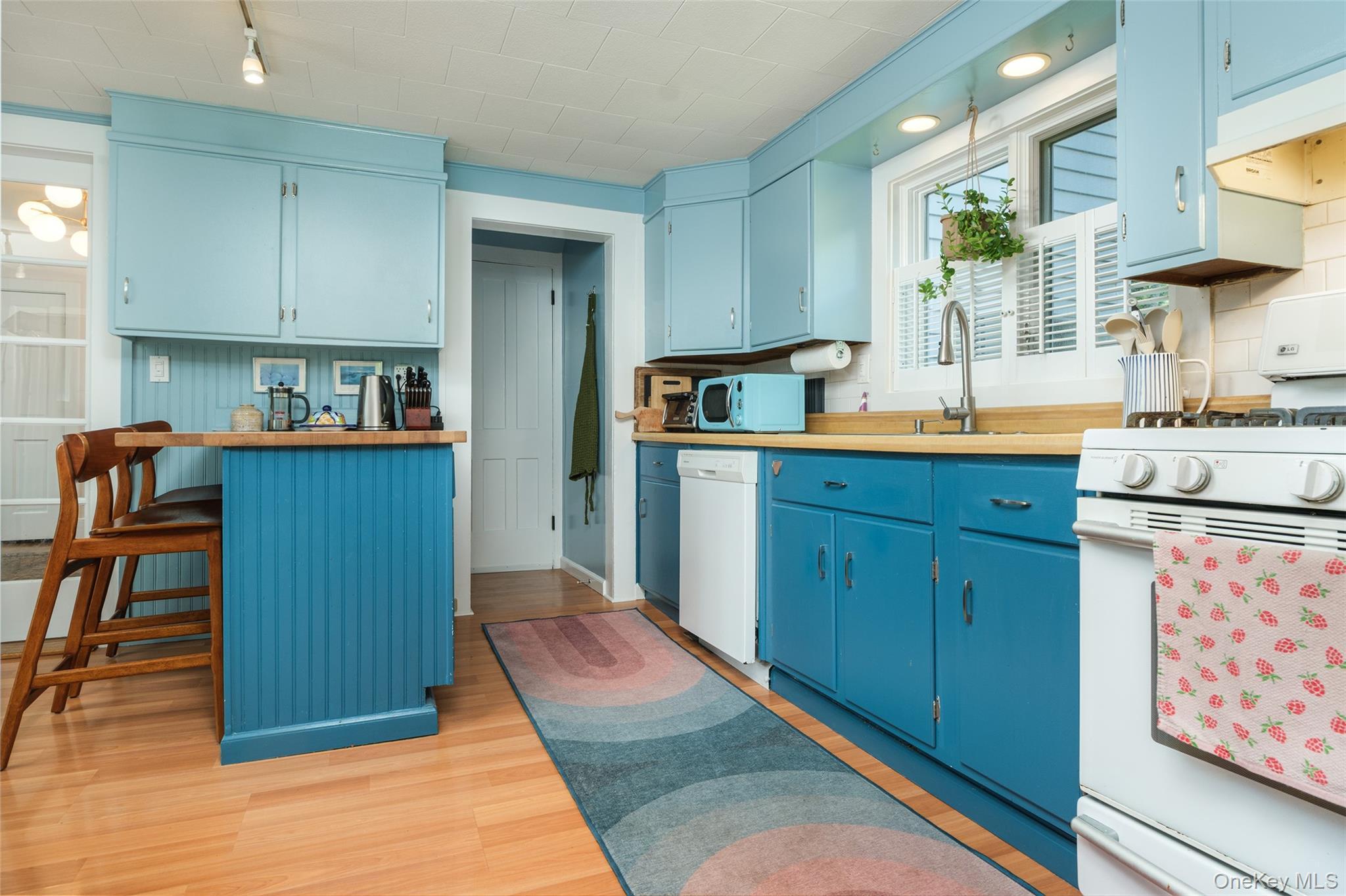 Single Family Franklin Street Delaware County, NY 13753, MLS-1033163-19