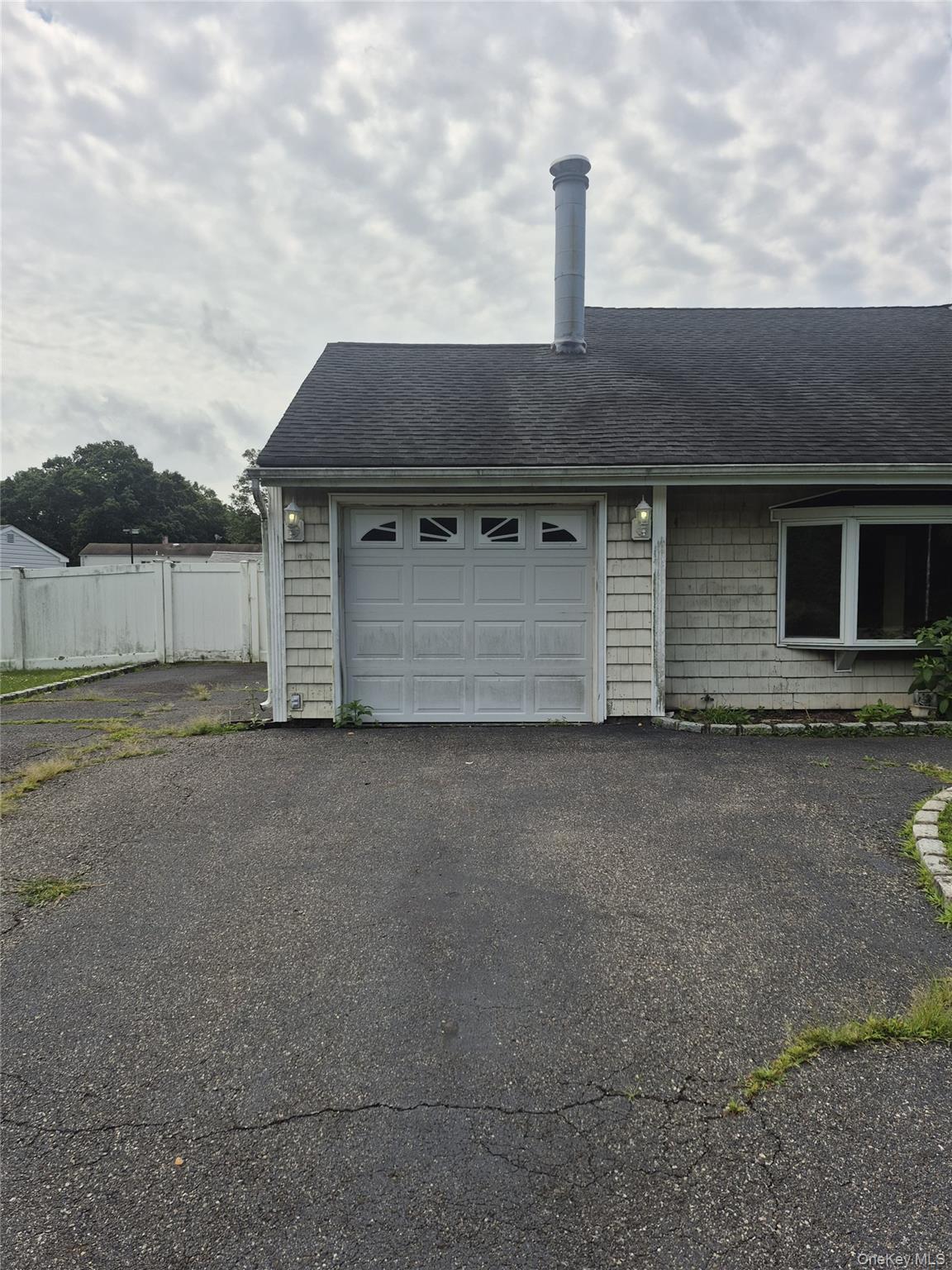Single Family Wendy Road Suffolk County, NY 11727, MLS-1033188-3