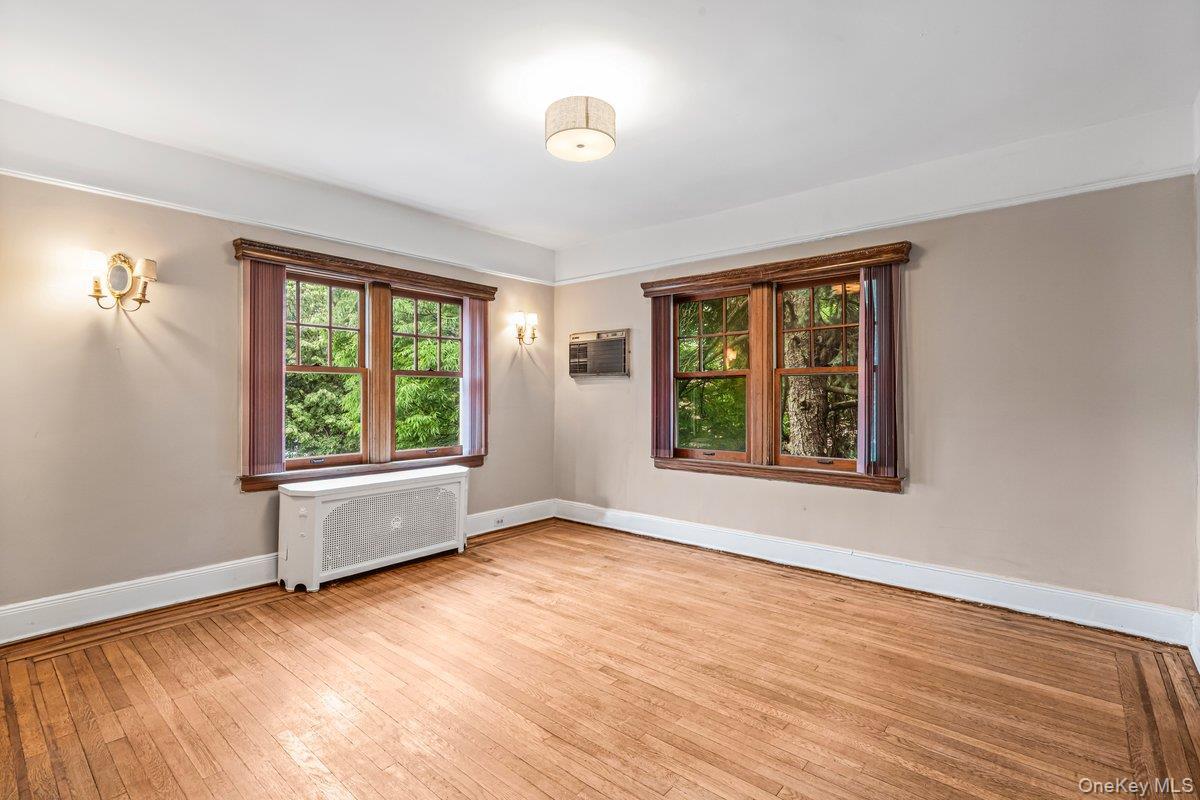 Single Family Ascan Avenue Queens, NY 11375, MLS-1033196-12