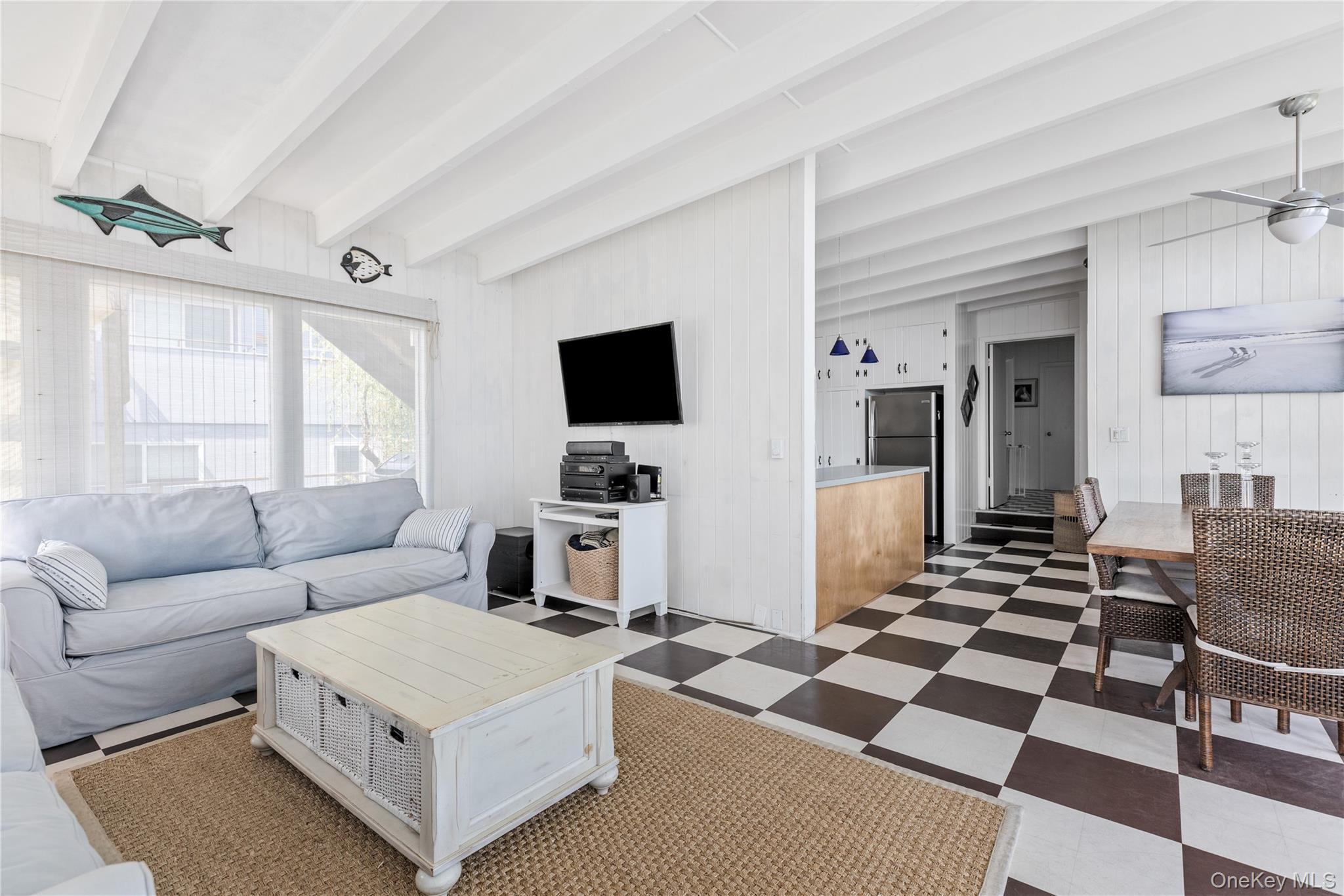 Single Family Laurel Avenue  Suffolk County, NY 11770, MLS-1033203-9