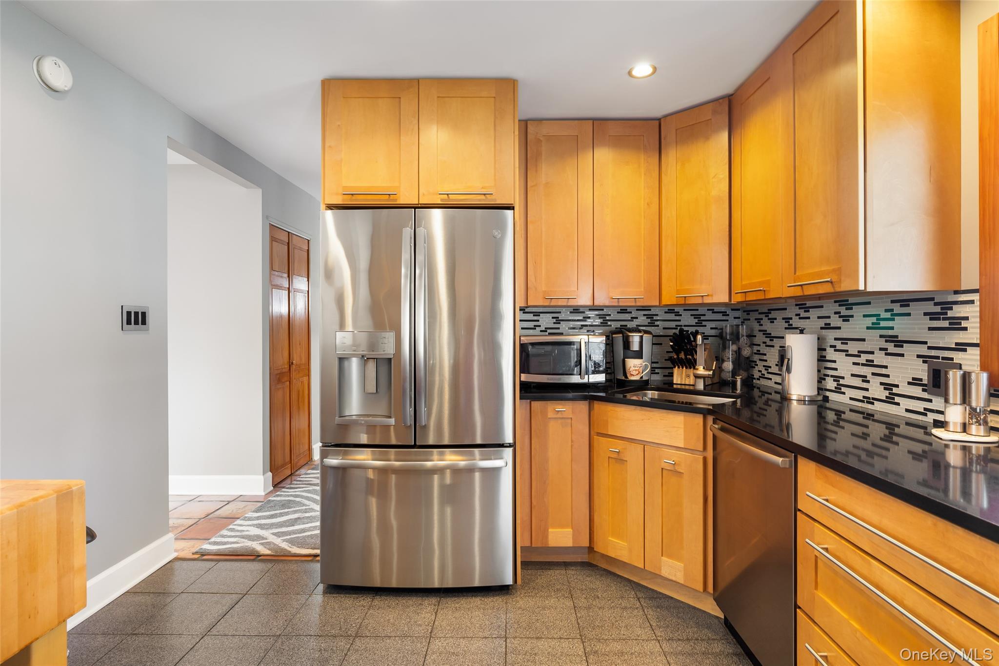 Single Family North Drive Nassau County, NY 11783, MLS-1033217-8