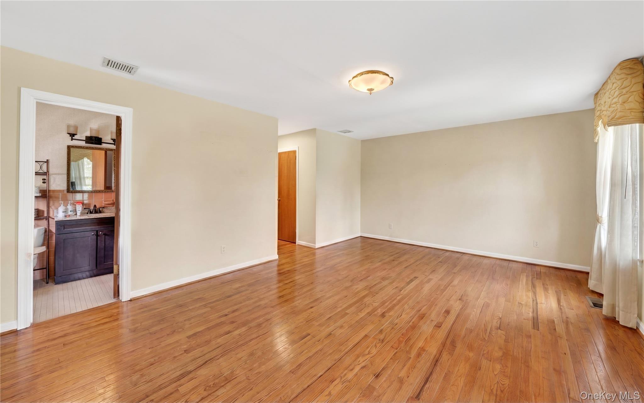Single Family Pearl Street Nassau County, NY 11559, MLS-1033222-8