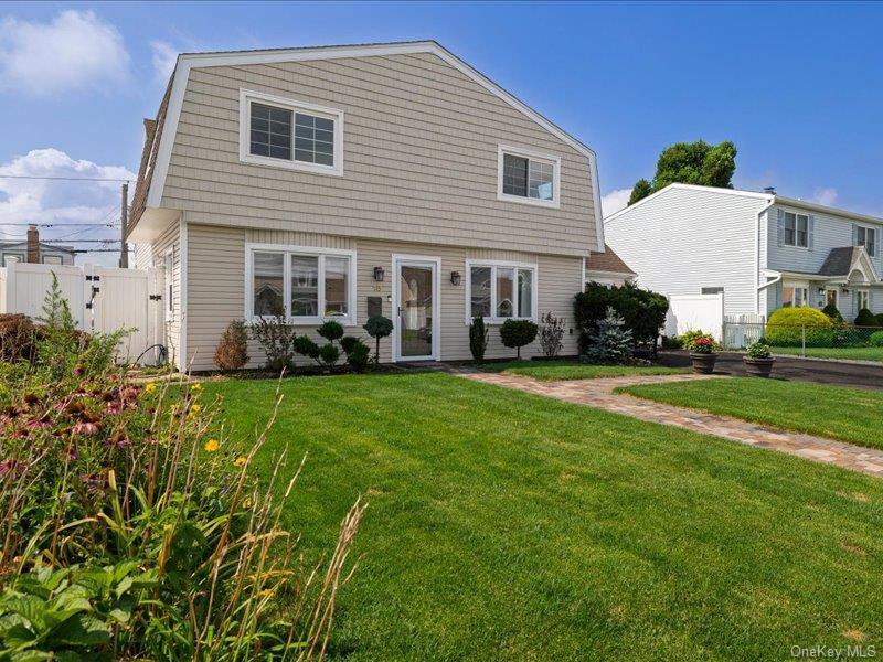 Single Family Old Farm Road  Nassau County, NY 11756, MLS-1033238-2