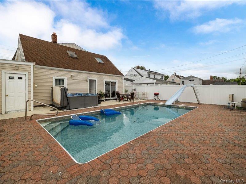 Single Family Old Farm Road  Nassau County, NY 11756, MLS-1033238-27