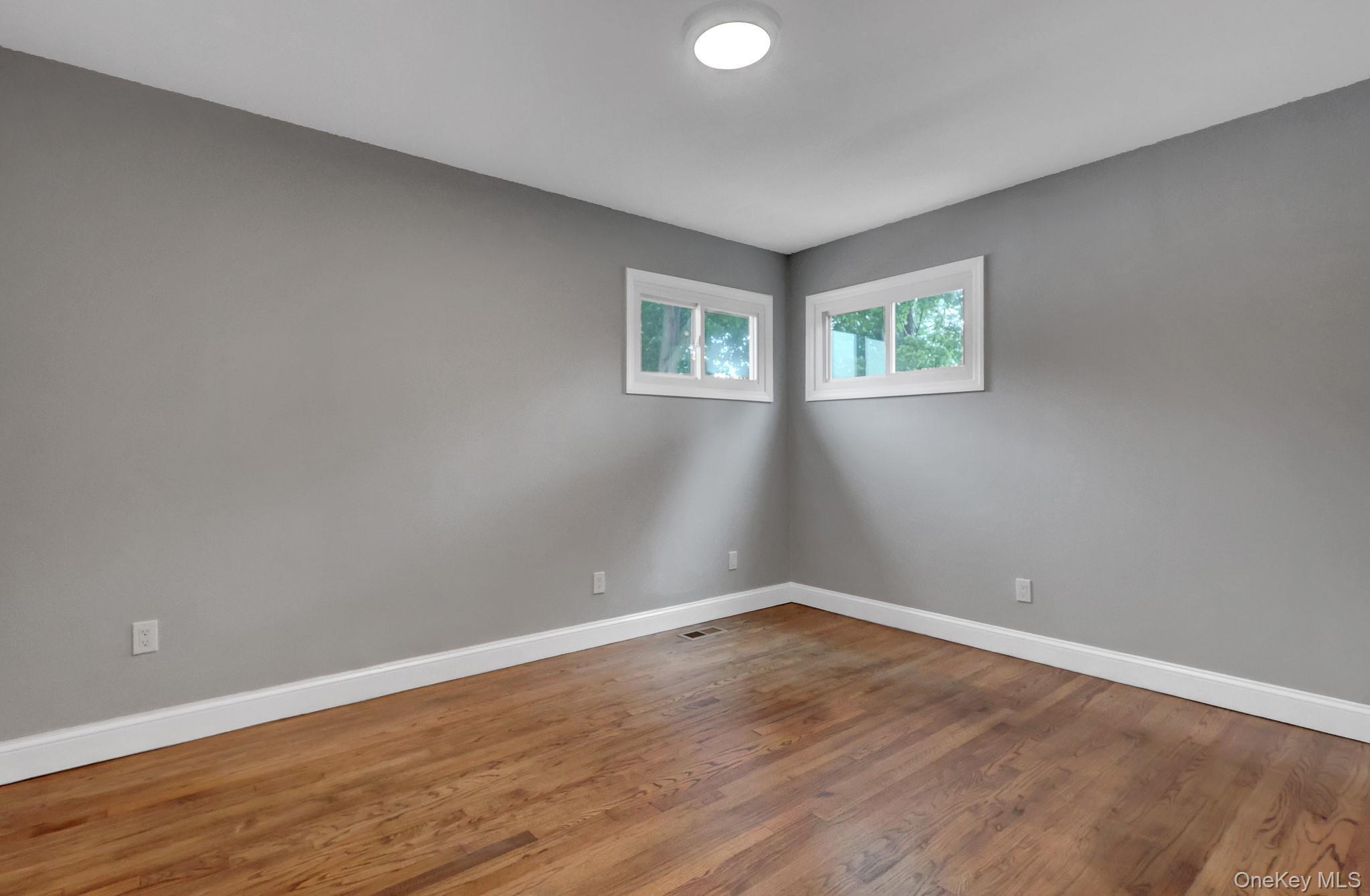 Single Family Hayrick Lane  Suffolk County, NY 11725, MLS-1033244-21