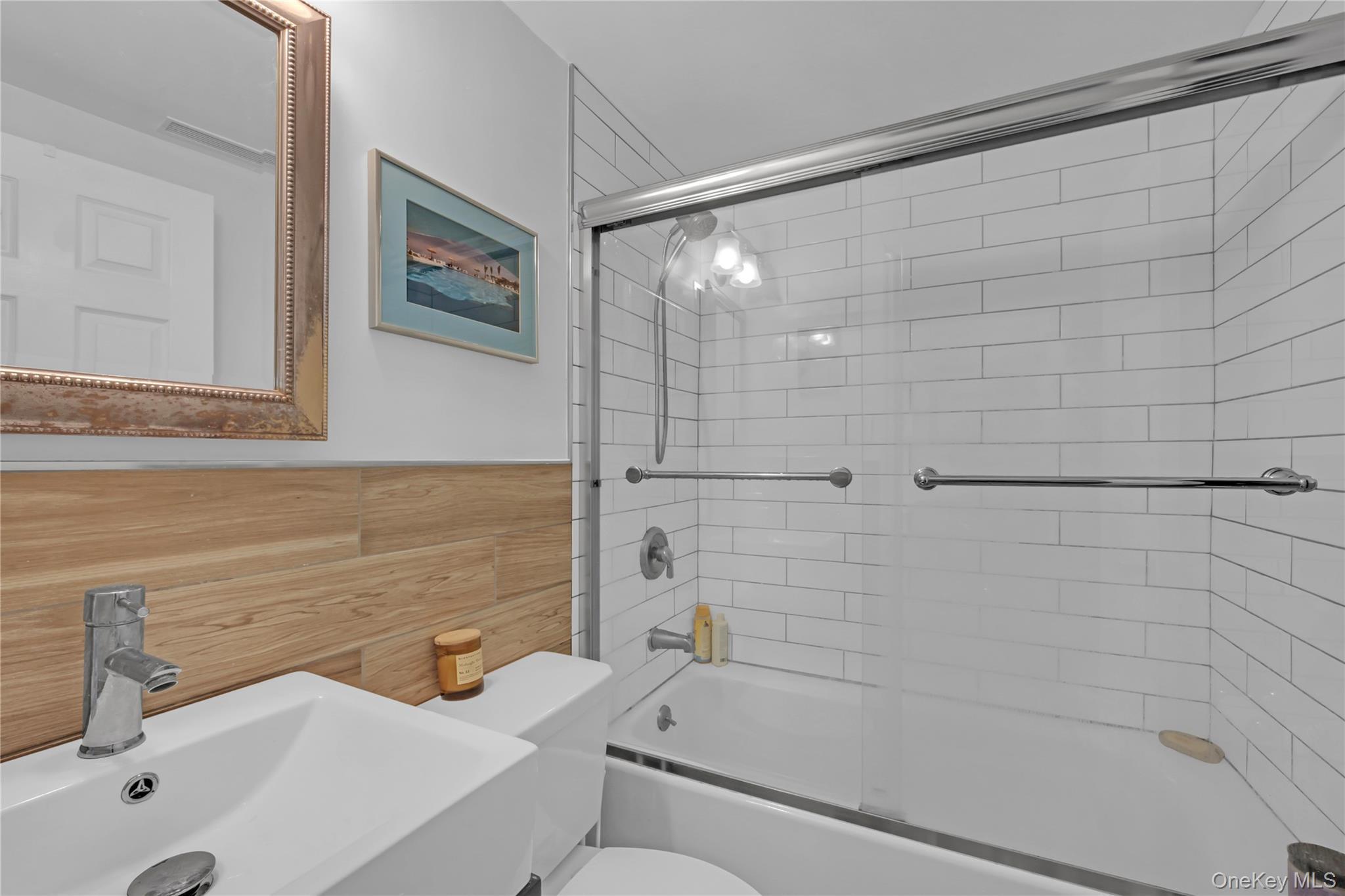 Single Family Dekalb Avenue  Brooklyn, NY 11216, MLS-1033246-11