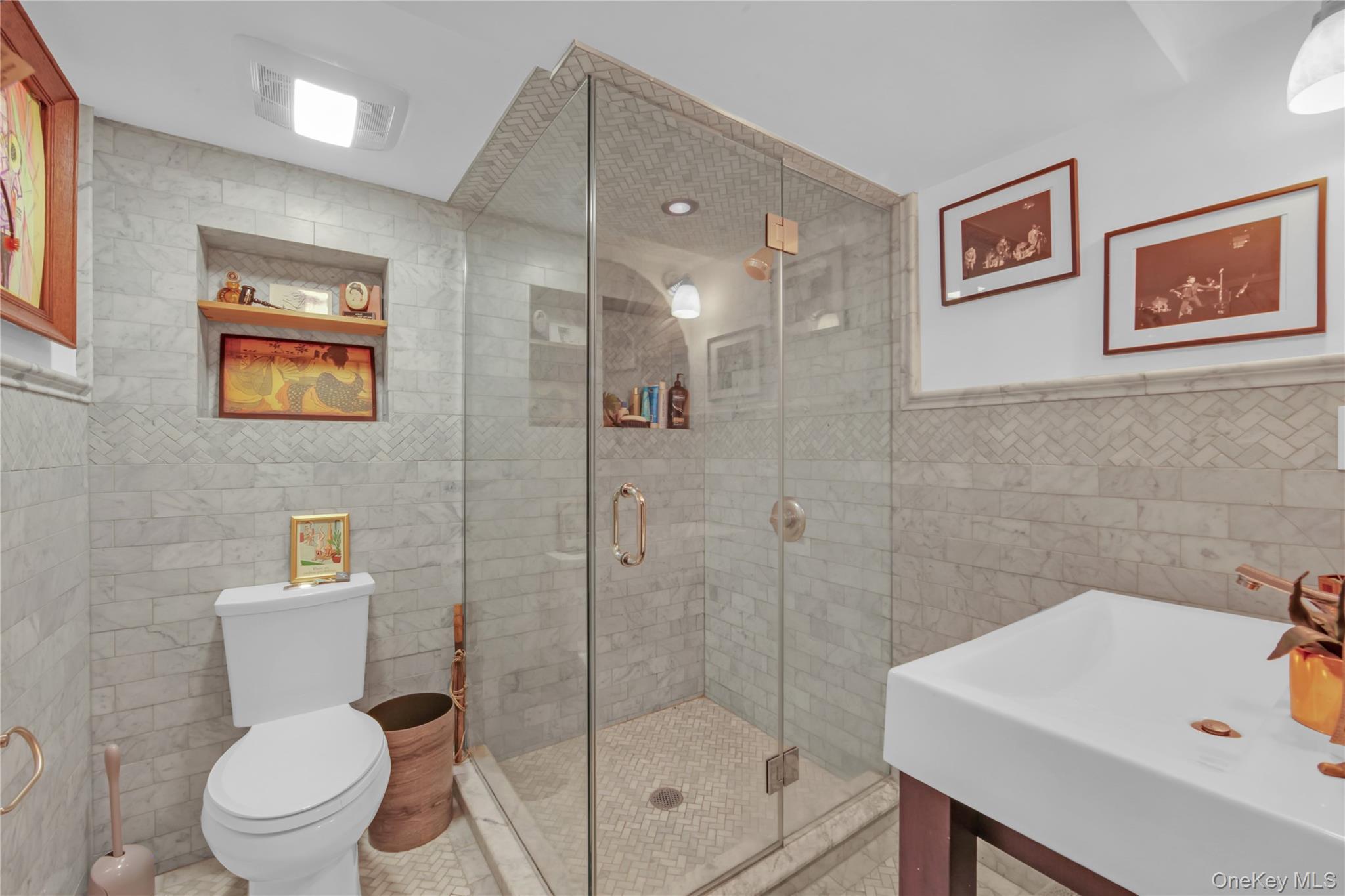 Single Family Dekalb Avenue  Brooklyn, NY 11216, MLS-1033246-20