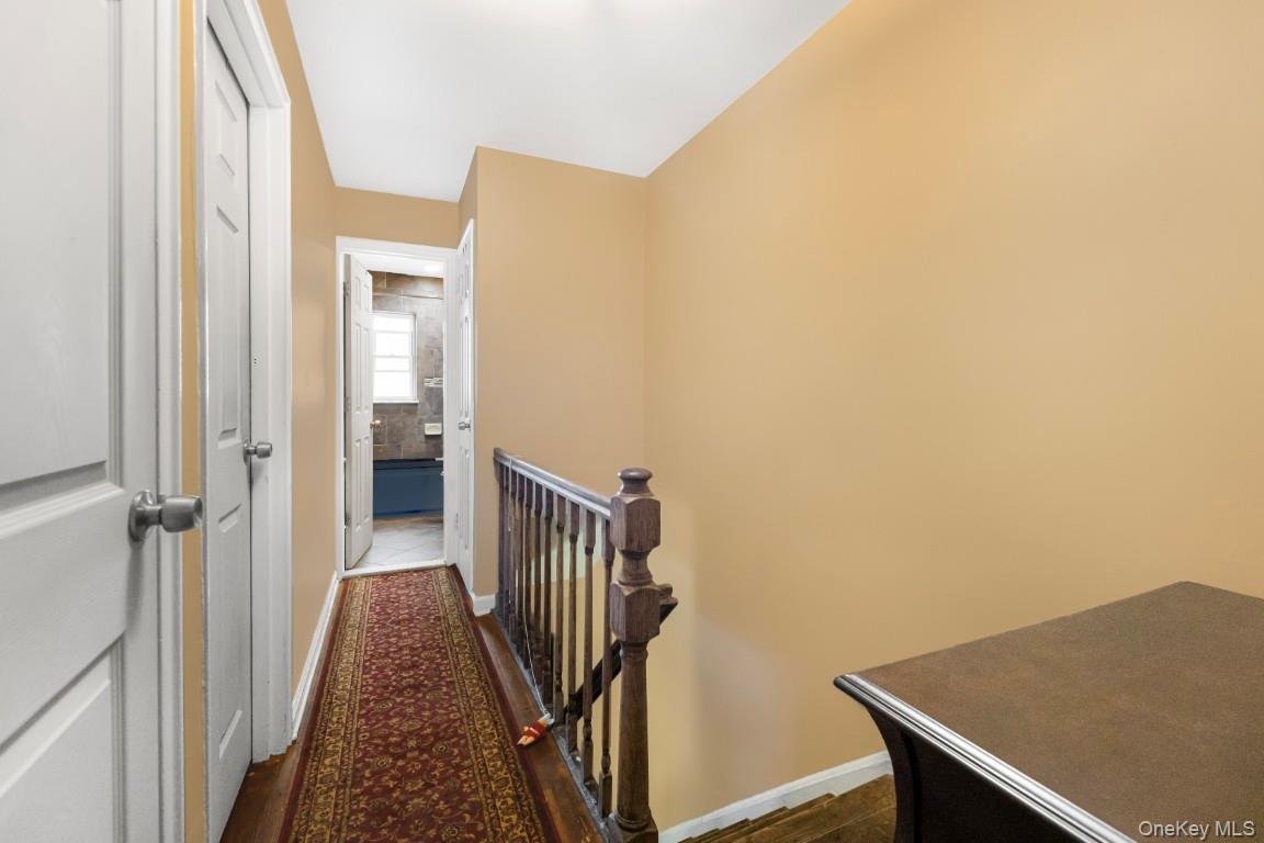 Single Family E 230th Street Bronx, NY 10466, MLS-1033263-12