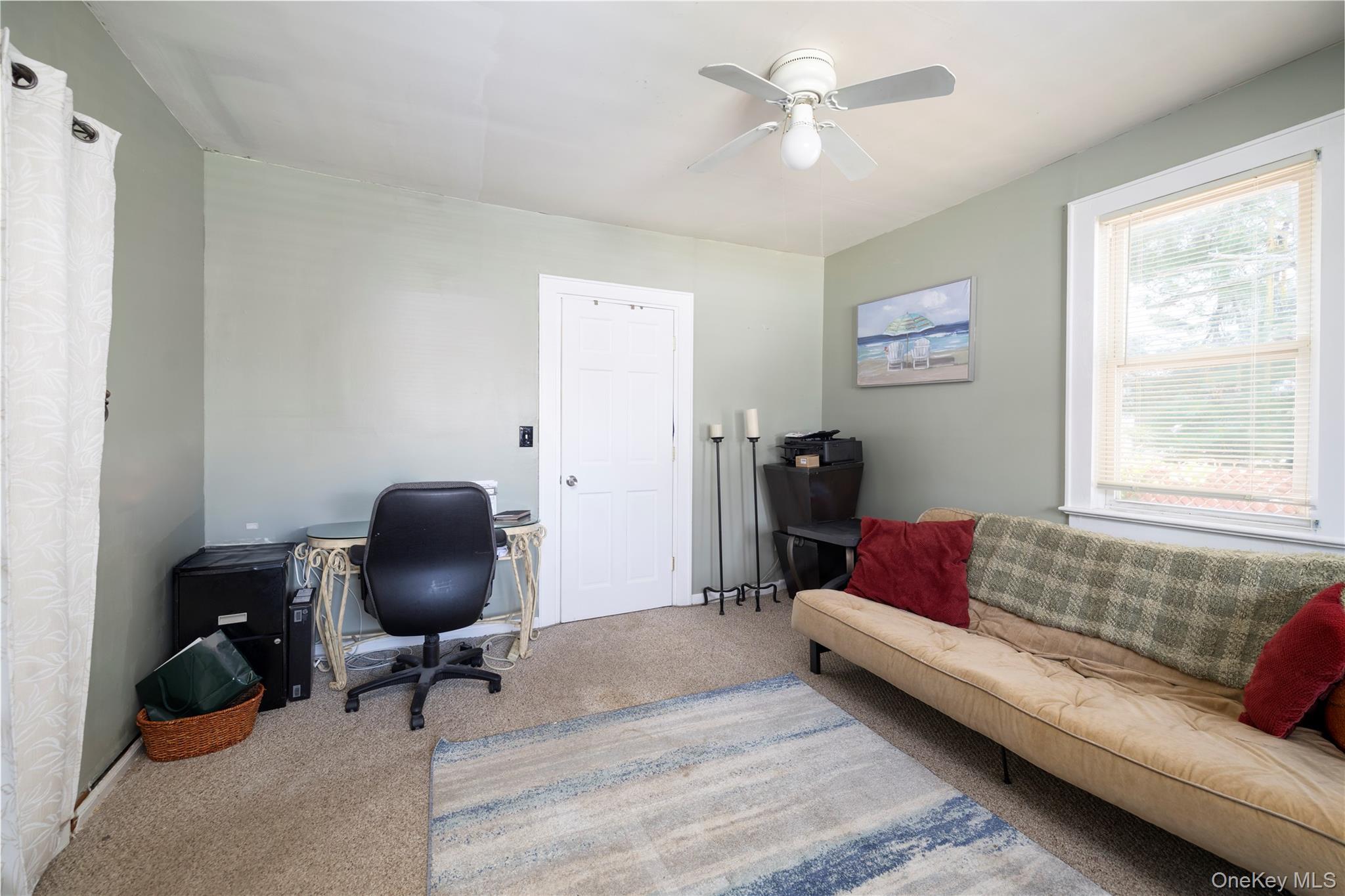 Single Family S 6th Street  Suffolk County, NY 11757, MLS-1033268-9