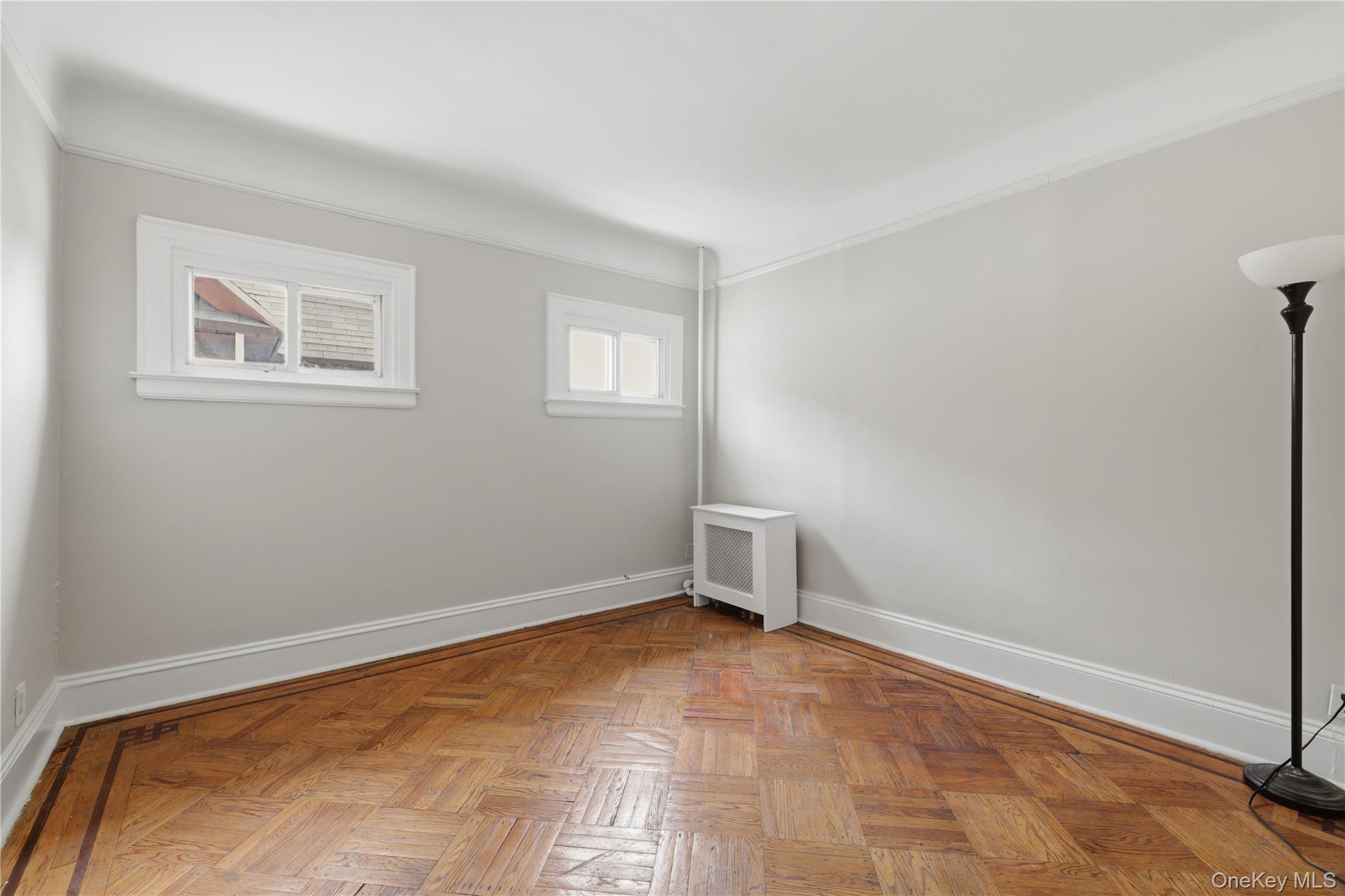 Single Family Cresskill Place Queens, NY 11435, MLS-1033276-18
