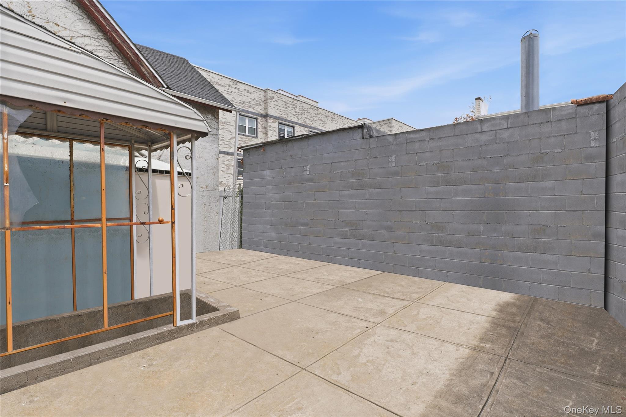 Single Family Cresskill Place Queens, NY 11435, MLS-1033276-23