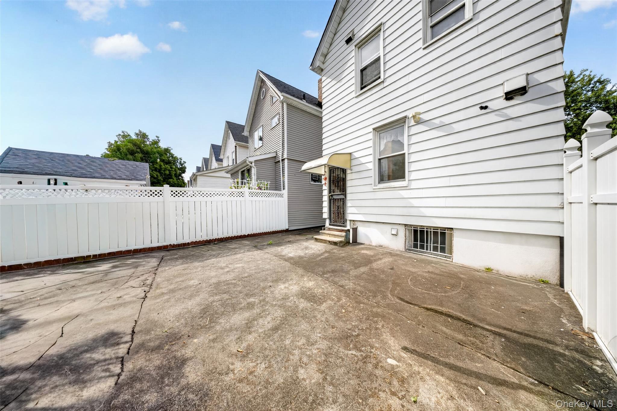 Single Family Manse Street Queens, NY 11375, MLS-1033288-22