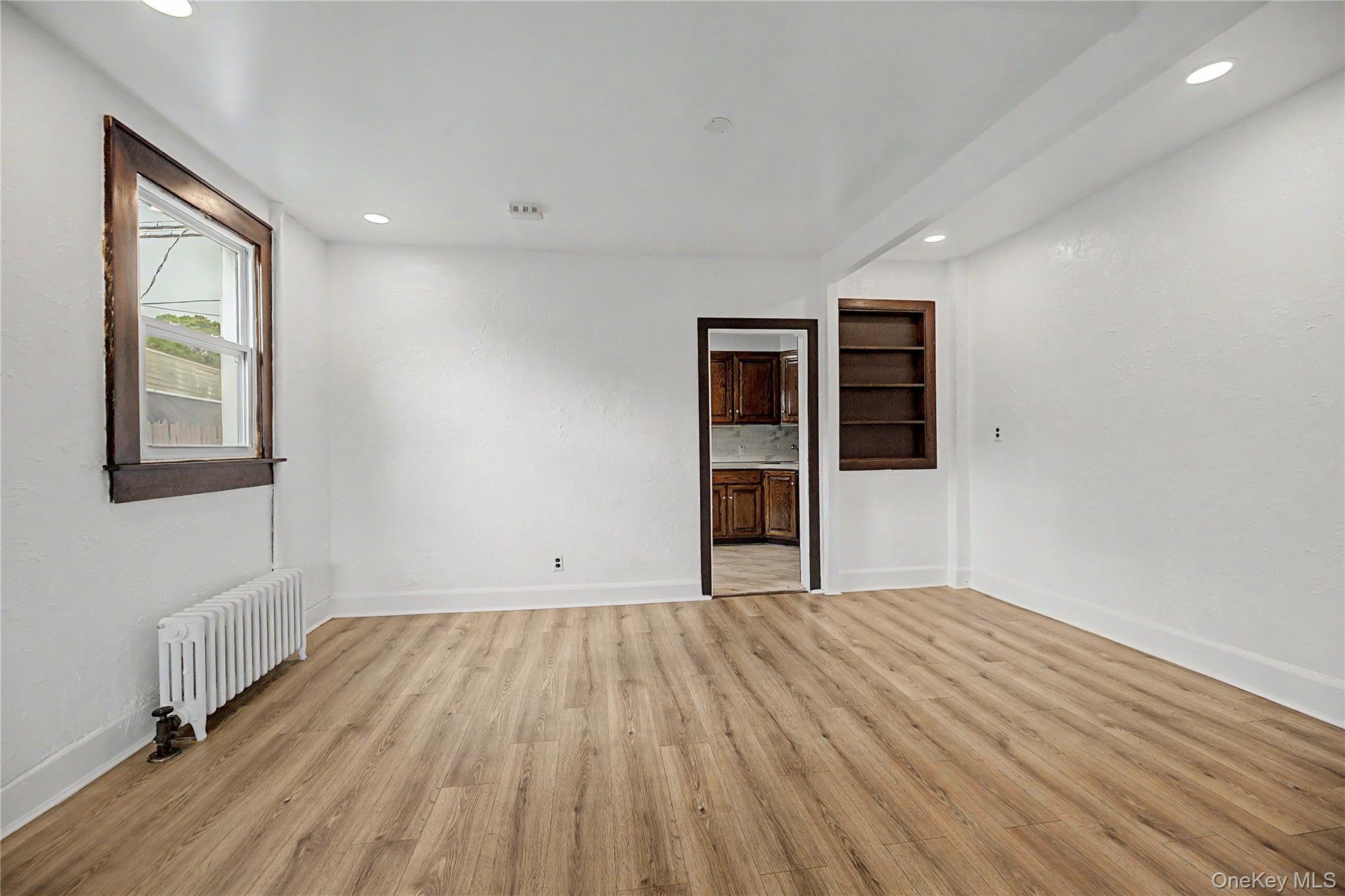 Single Family Longmeadow Road  Westchester County, NY 10704, MLS-1033294-15