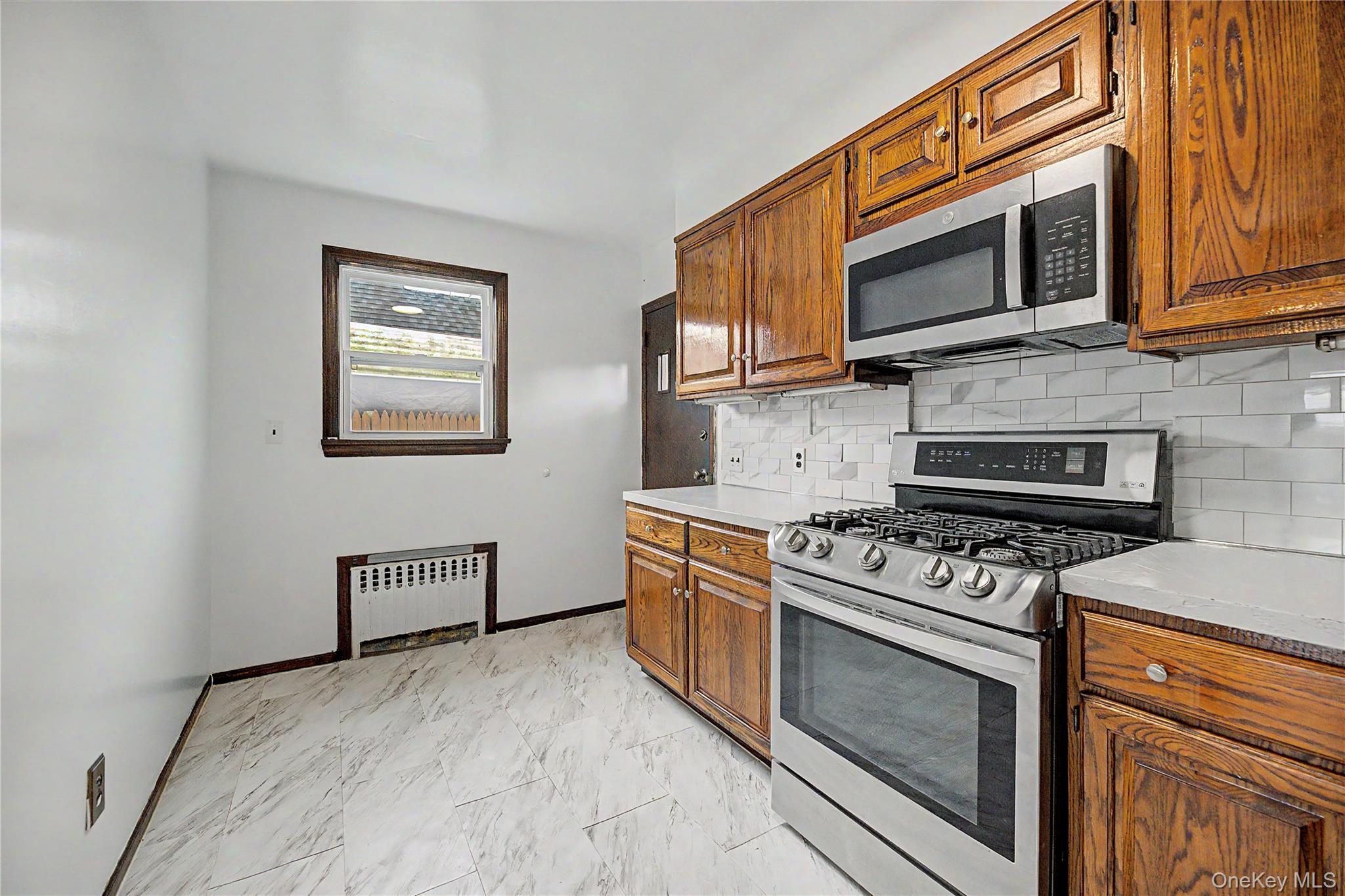 Single Family Longmeadow Road  Westchester County, NY 10704, MLS-1033294-19