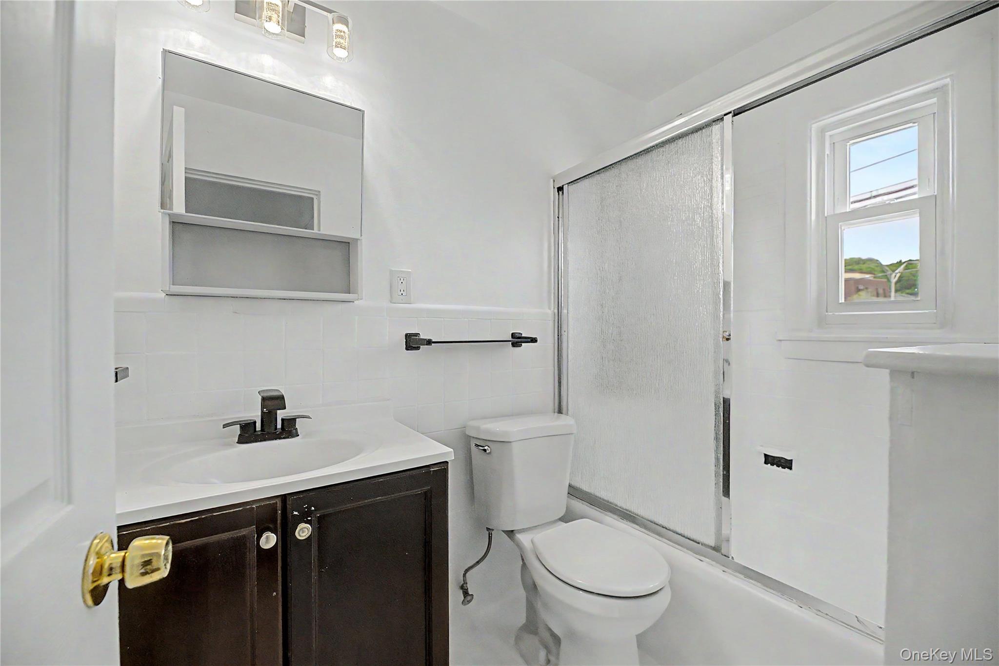 Single Family Longmeadow Road  Westchester County, NY 10704, MLS-1033294-21