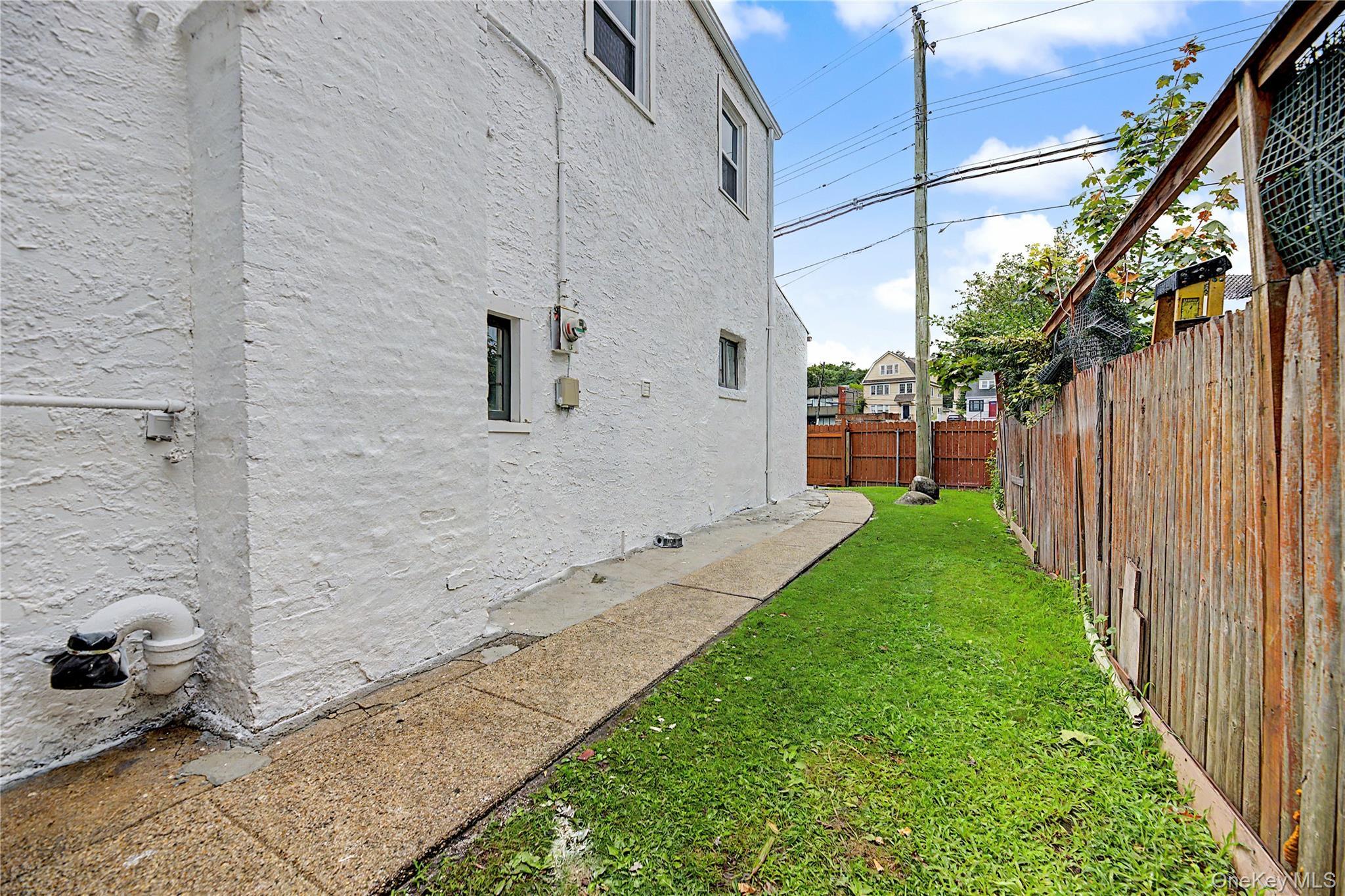 Single Family Longmeadow Road  Westchester County, NY 10704, MLS-1033294-6