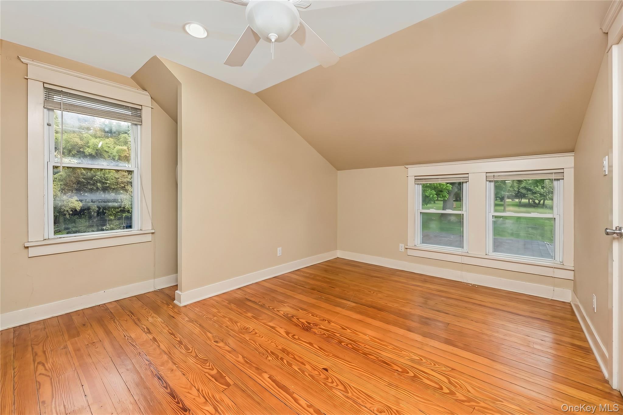 Single Family Middle Country Road  Suffolk County, NY 11953, MLS-1033309-11