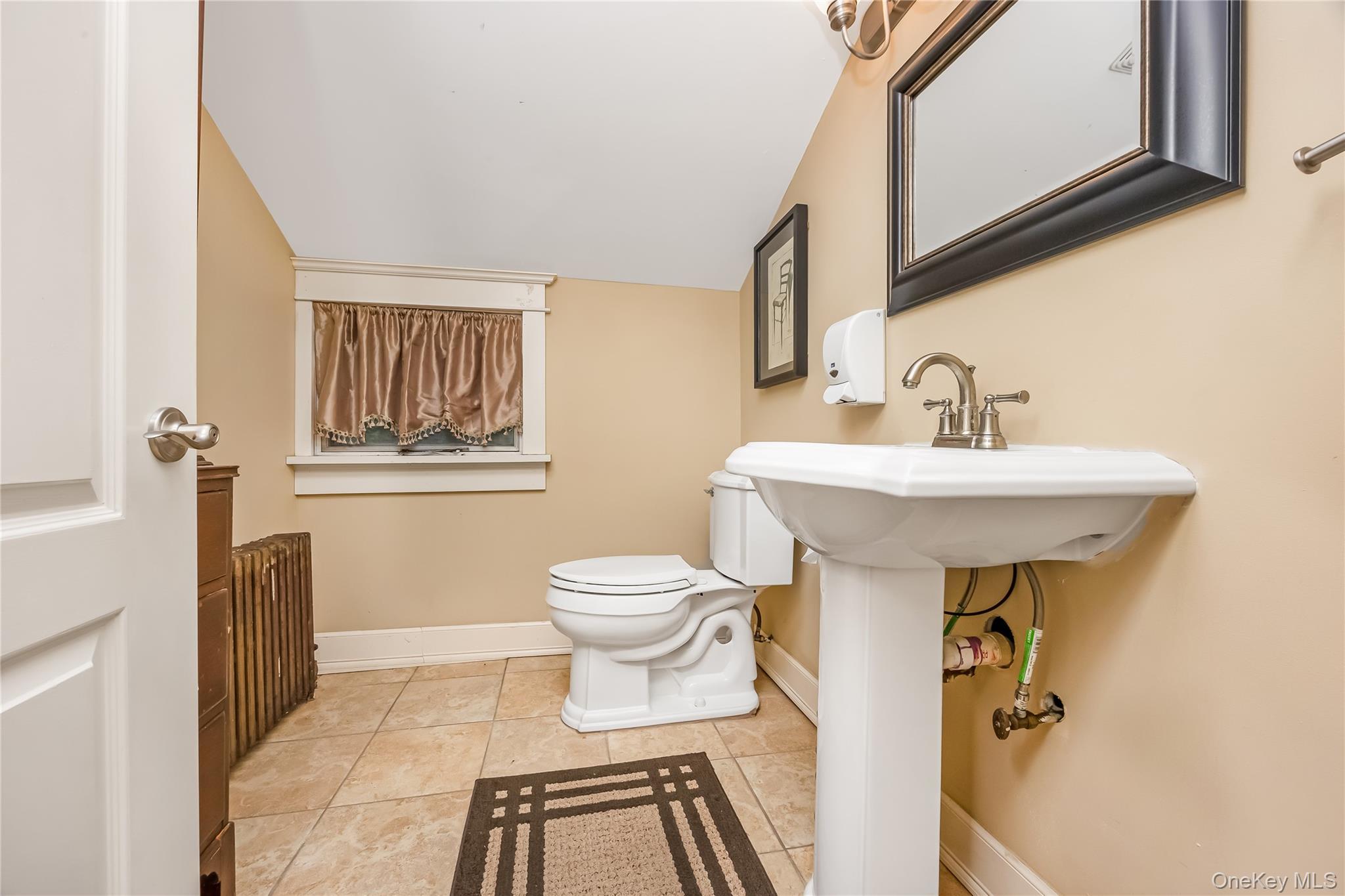 Single Family Middle Country Road  Suffolk County, NY 11953, MLS-1033309-12