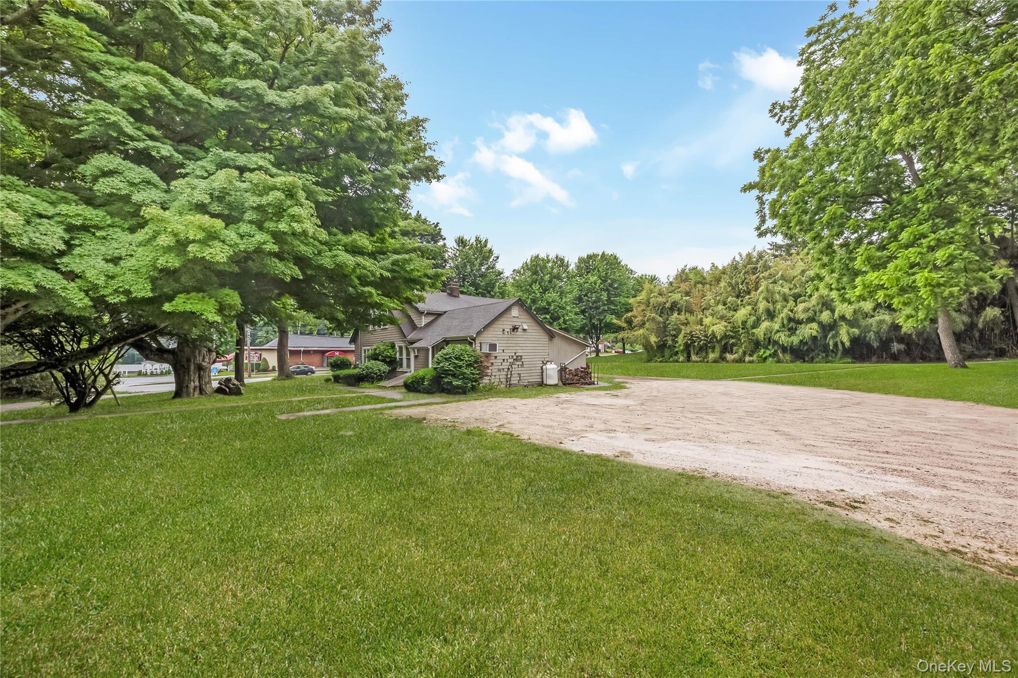 Single Family Middle Country Road  Suffolk County, NY 11953, MLS-1033309-2
