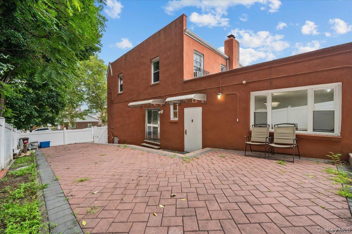 Single Family Kingsland Avenue Bronx, NY 10469, MLS-1033312-21