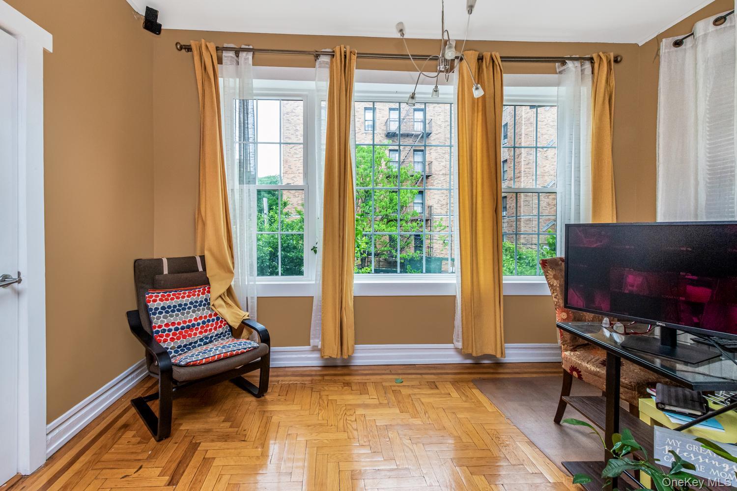 Single Family Phelan Place Bronx, NY 10453, MLS-1033327-11