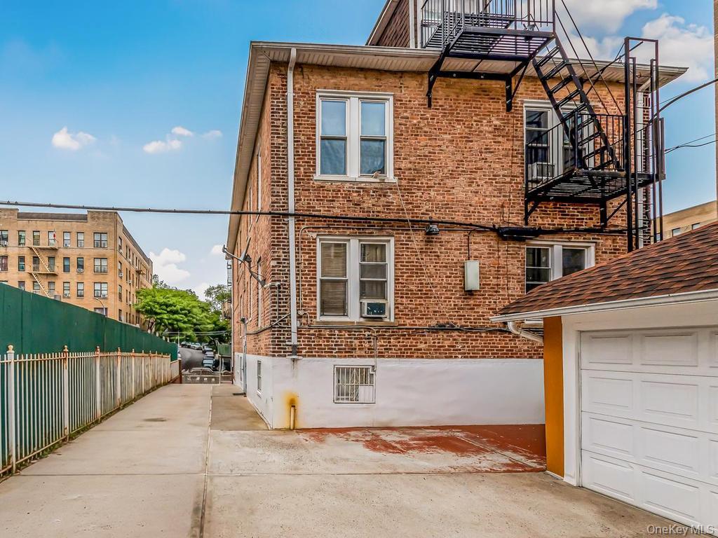 Single Family Phelan Place  Bronx, NY 10453, MLS-1033327-43