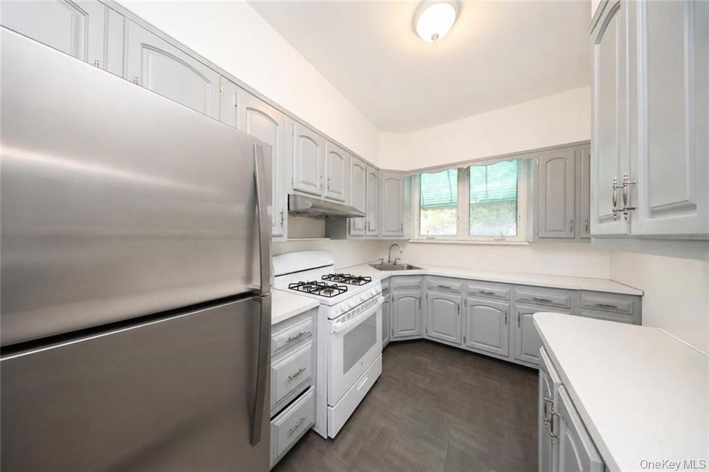 Single Family E 26th Street Brooklyn, NY 11229, MLS-1033331-10