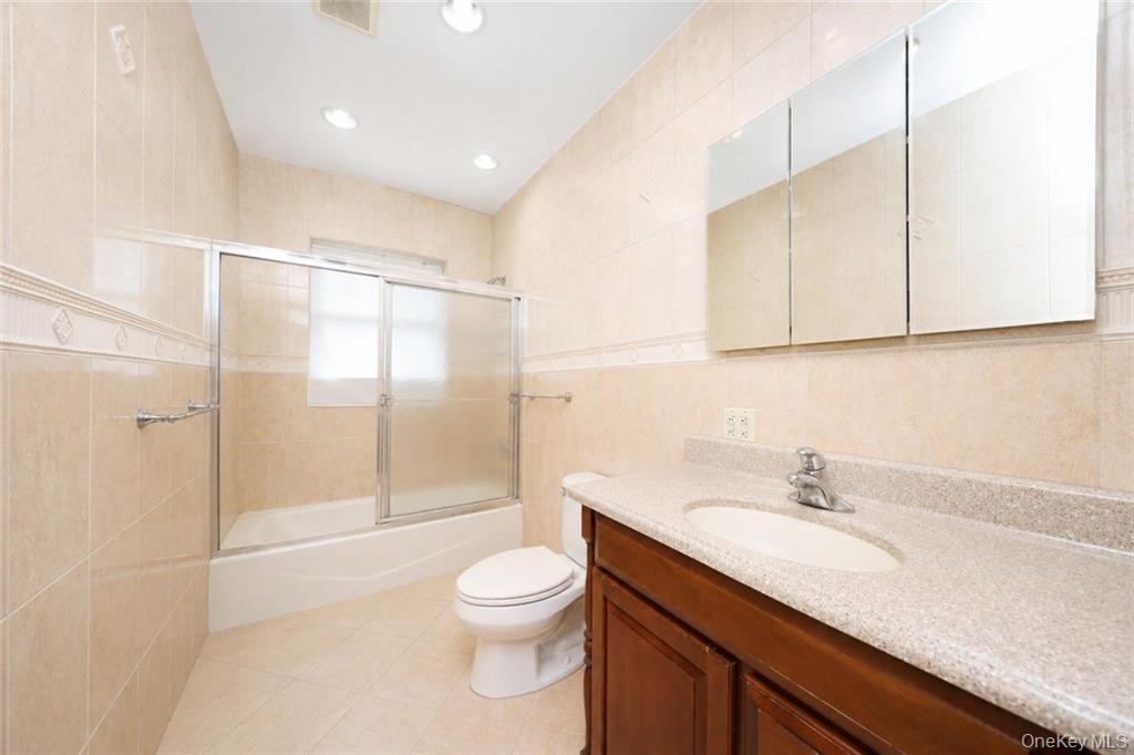 Single Family E 26th Street Brooklyn, NY 11229, MLS-1033331-24