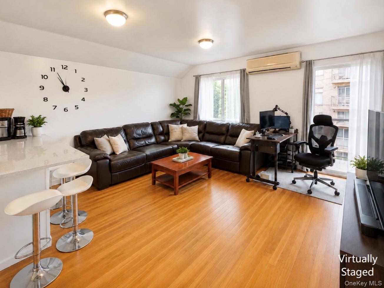 Single Family 83rd Place Queens, NY 11379, MLS-1033345-4