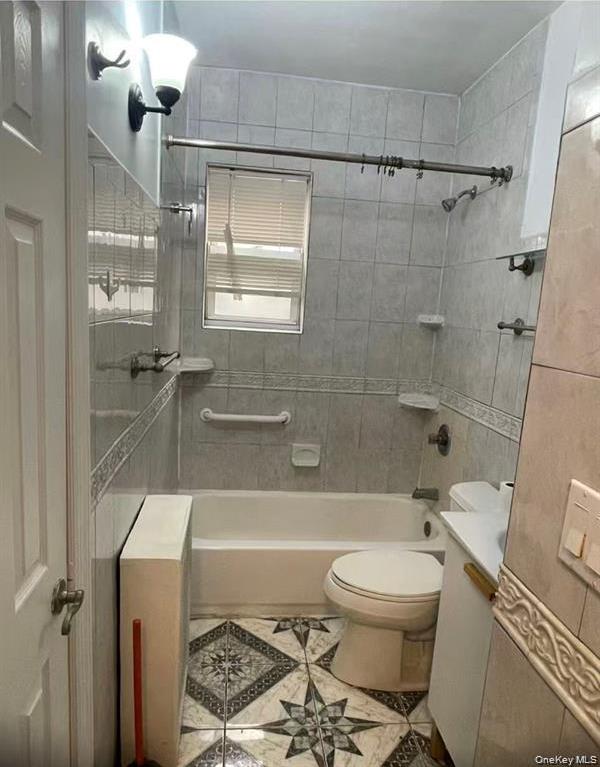 Single Family 67th Avenue  Queens, NY 11374, MLS-1033346-10