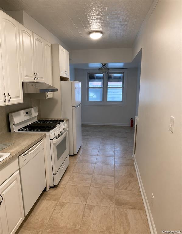 Single Family 67th Avenue  Queens, NY 11374, MLS-1033346-4