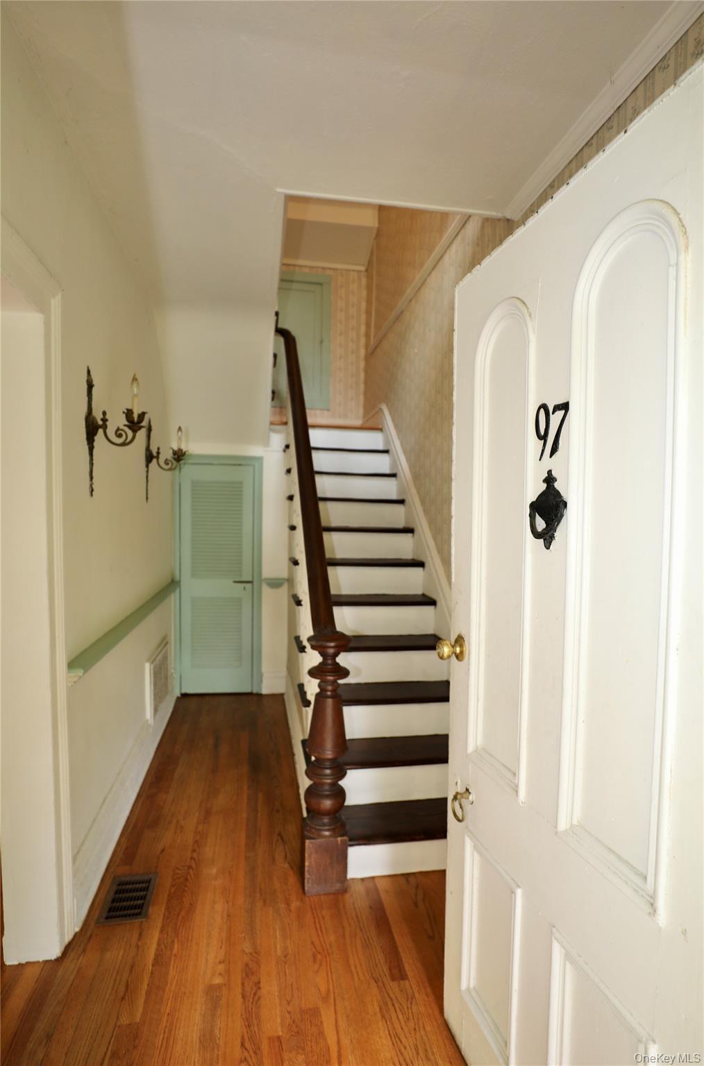 Single Family Morningside Drive  Westchester County, NY 10562, MLS-1033351-18