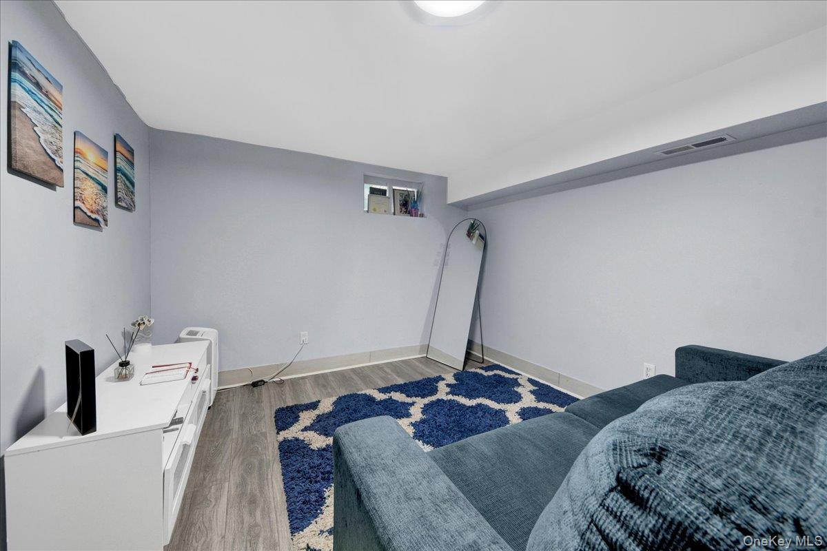 Single Family Decatur Avenue Bronx, NY 10458, MLS-1033359-12