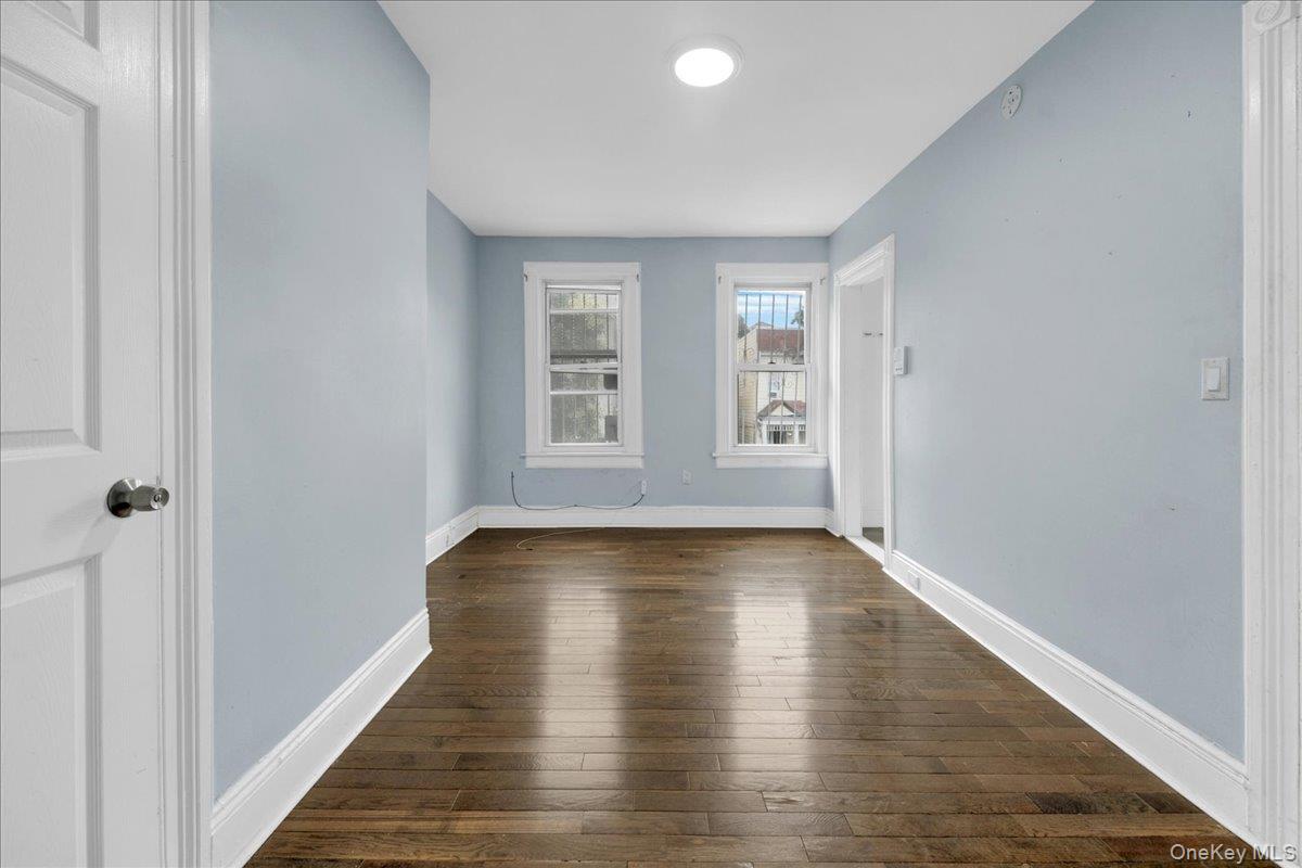 Single Family Decatur Avenue Bronx, NY 10458, MLS-1033359-15