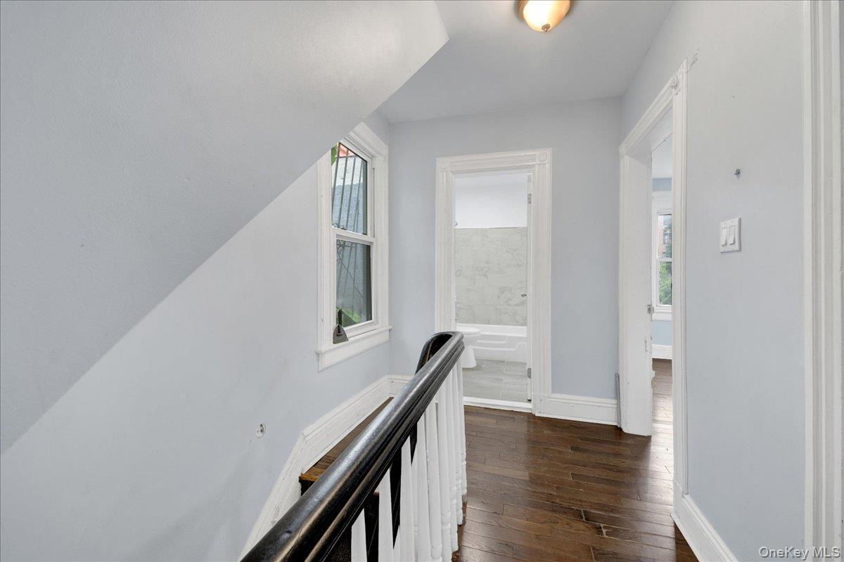 Single Family Decatur Avenue Bronx, NY 10458, MLS-1033359-18