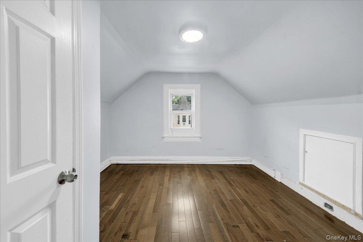 Single Family Decatur Avenue Bronx, NY 10458, MLS-1033359-19