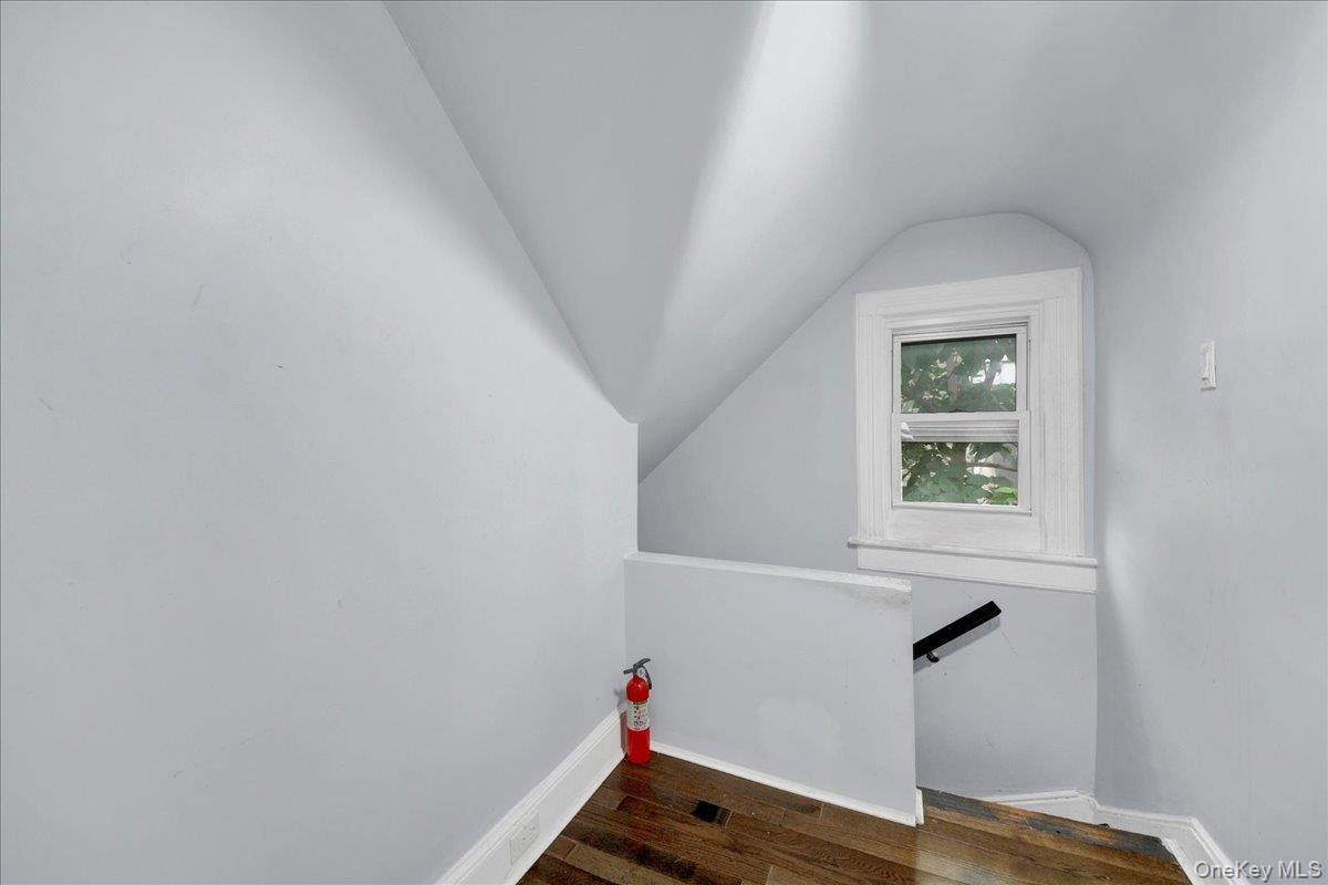 Single Family Decatur Avenue  Bronx, NY 10458, MLS-1033359-22